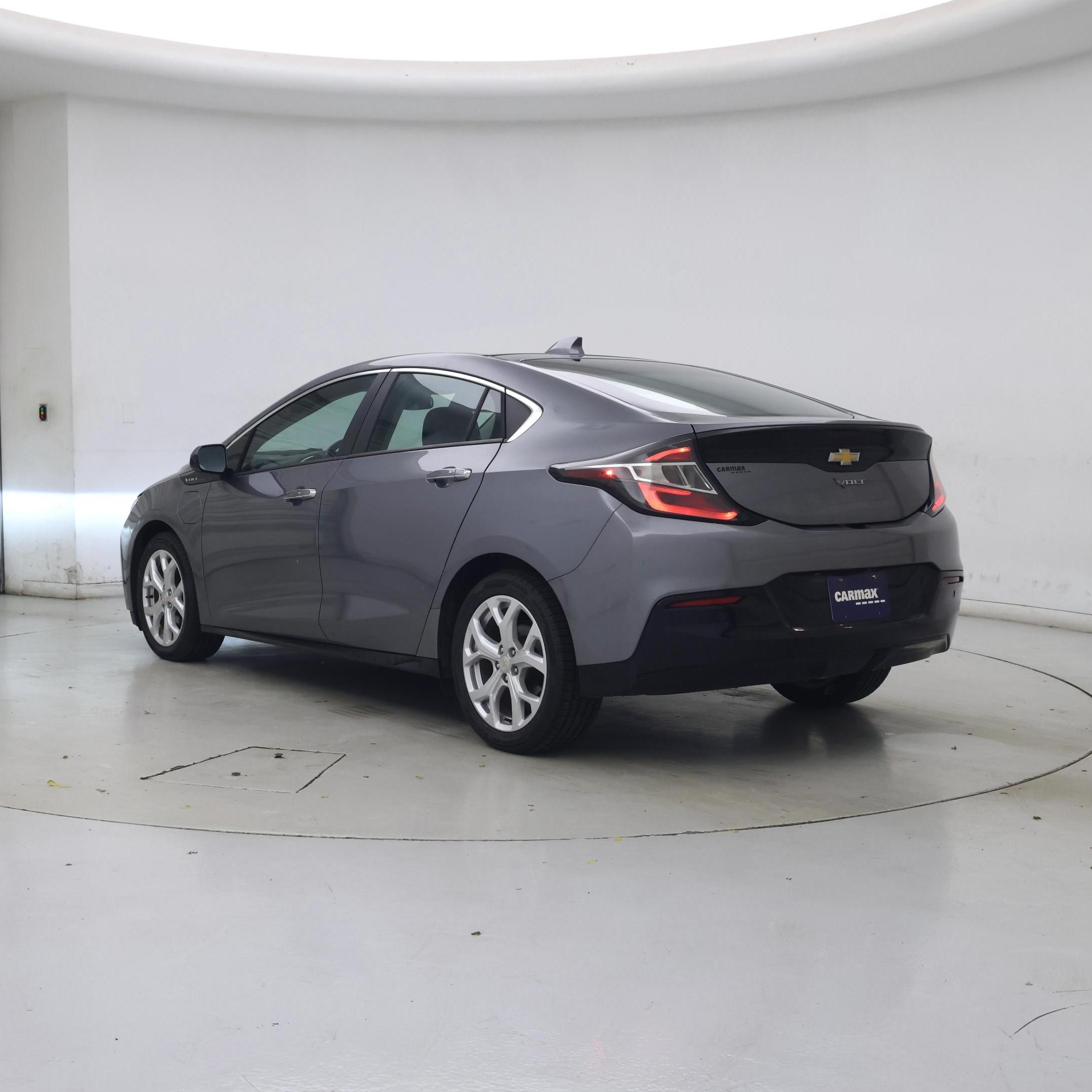 Thumbnail: 2019 Chevrolet Volt - 2