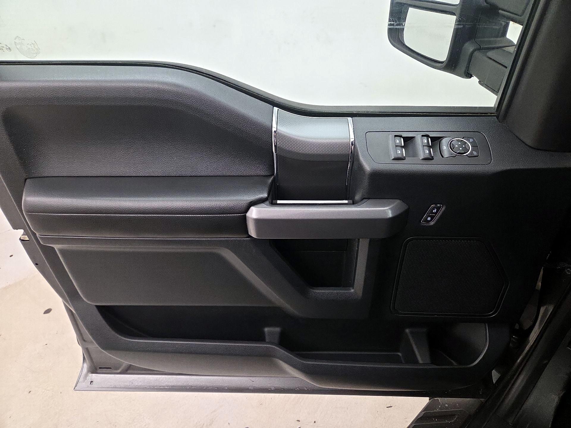Thumbnail: 2015 Ford F-150 - 12