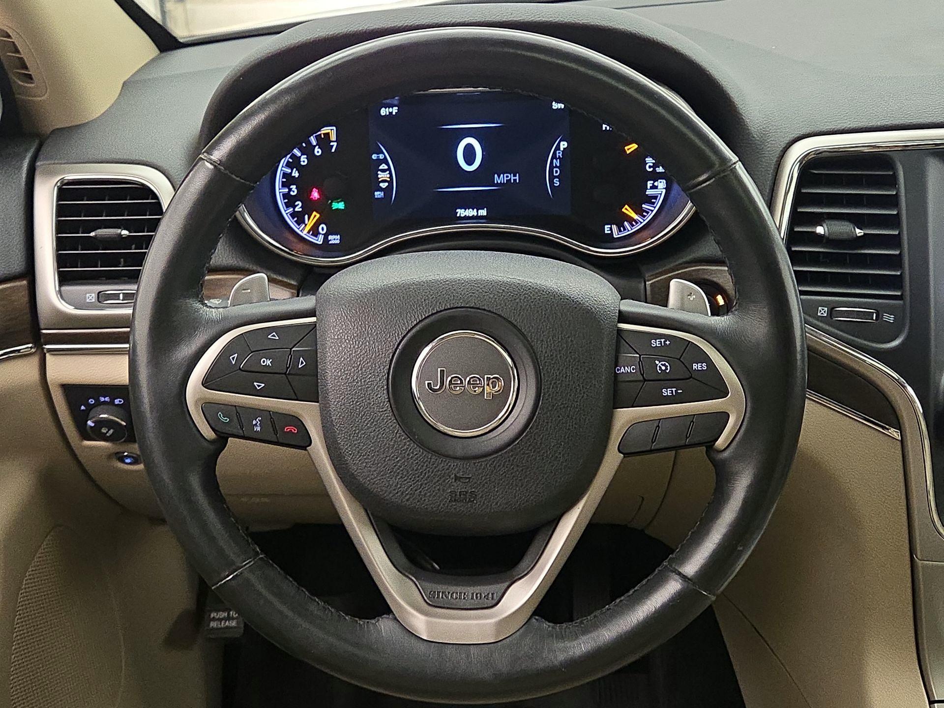 Thumbnail: 2015 Jeep Grand Cherokee - 10