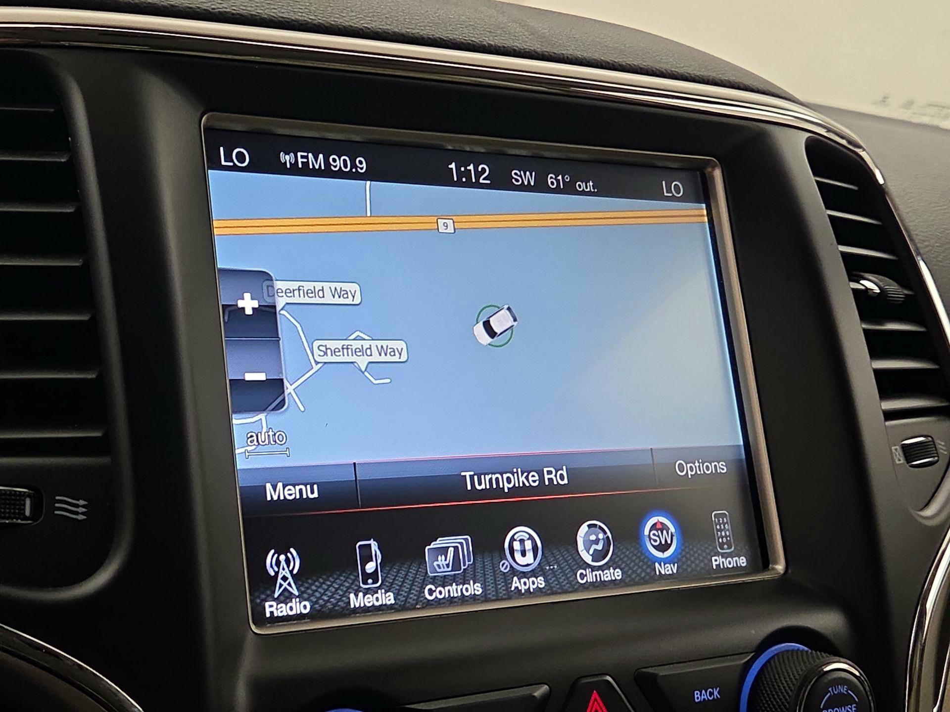 Thumbnail: 2015 Jeep Grand Cherokee - 14