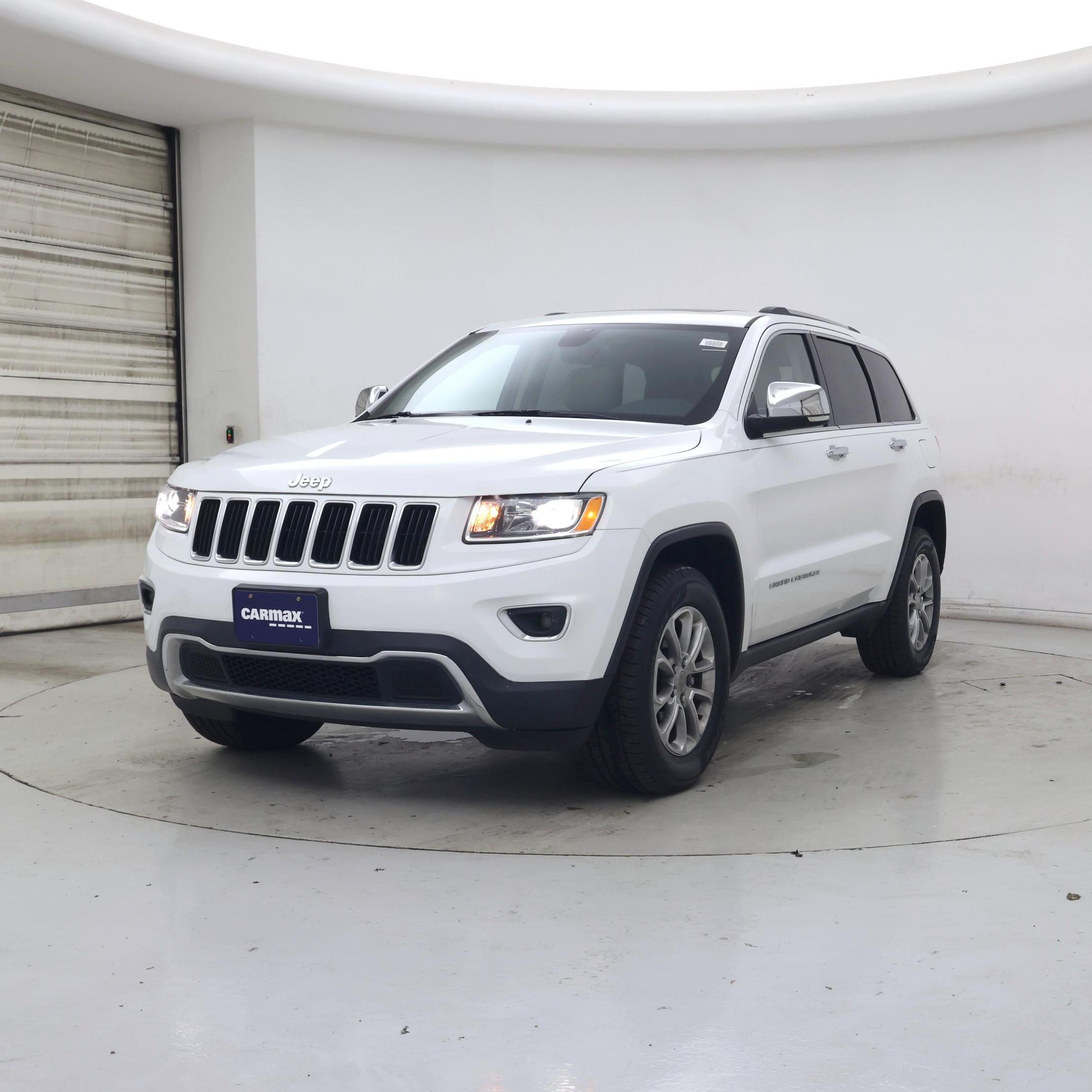 Thumbnail: 2015 Jeep Grand Cherokee - 4