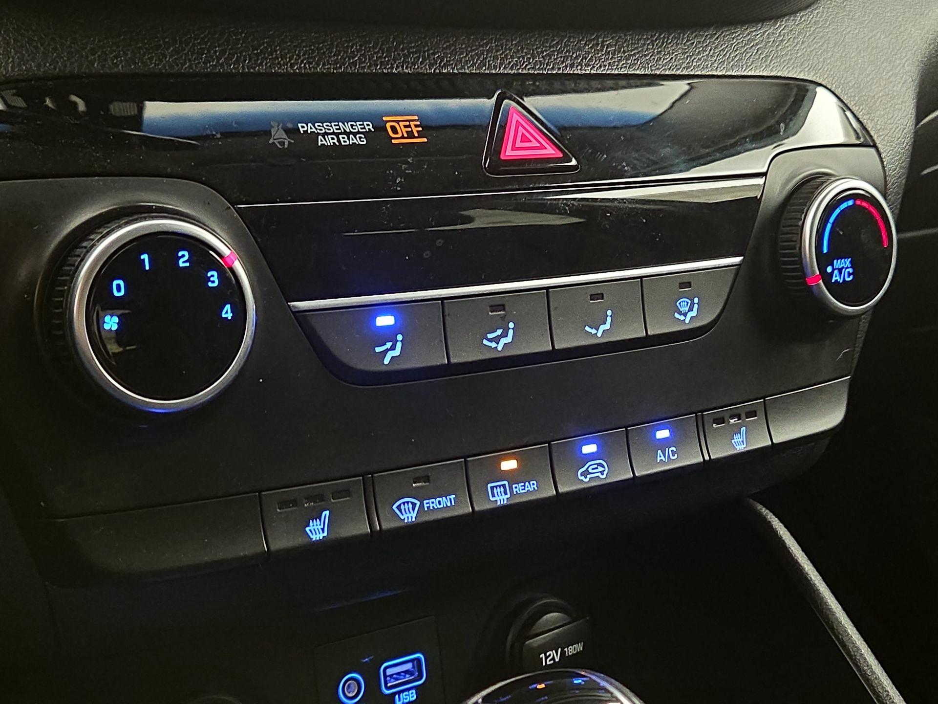 Thumbnail: 2020 Hyundai Tucson - 16
