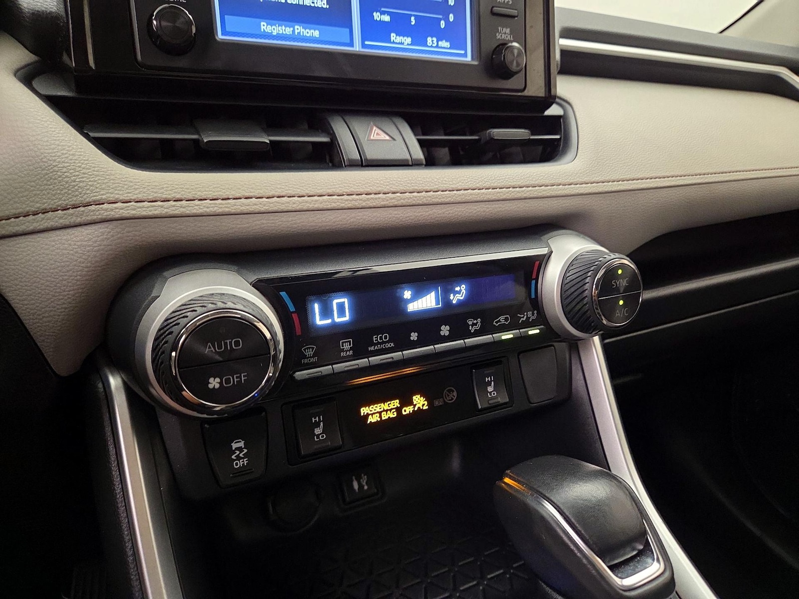 2019 Toyota RAV4 XLE - Photo 17