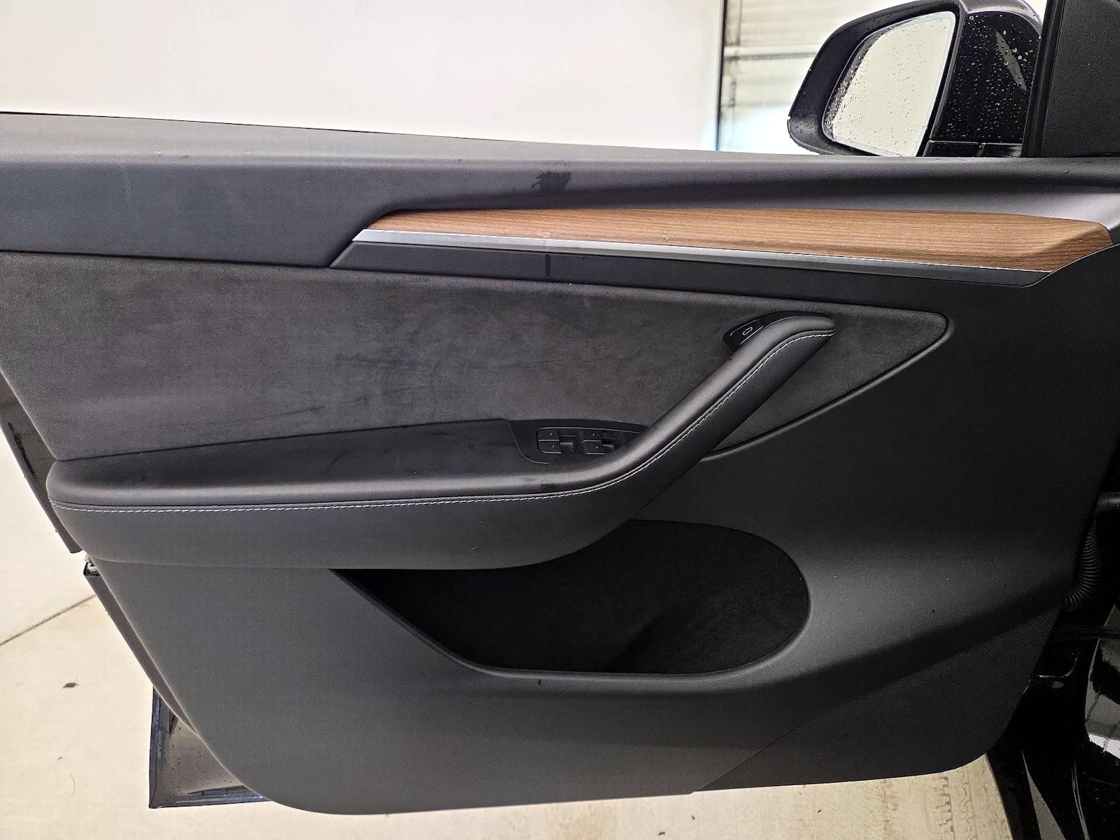 2024 Tesla Model Y Long Range - Photo 13