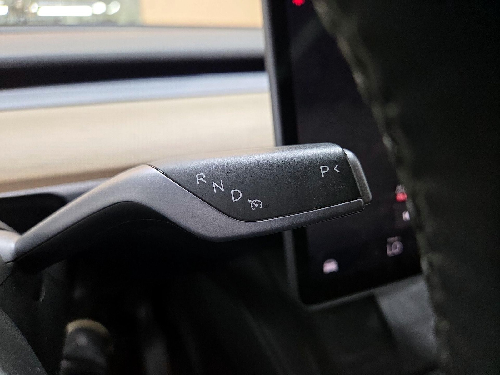 2024 Tesla Model Y Long Range - Photo 18