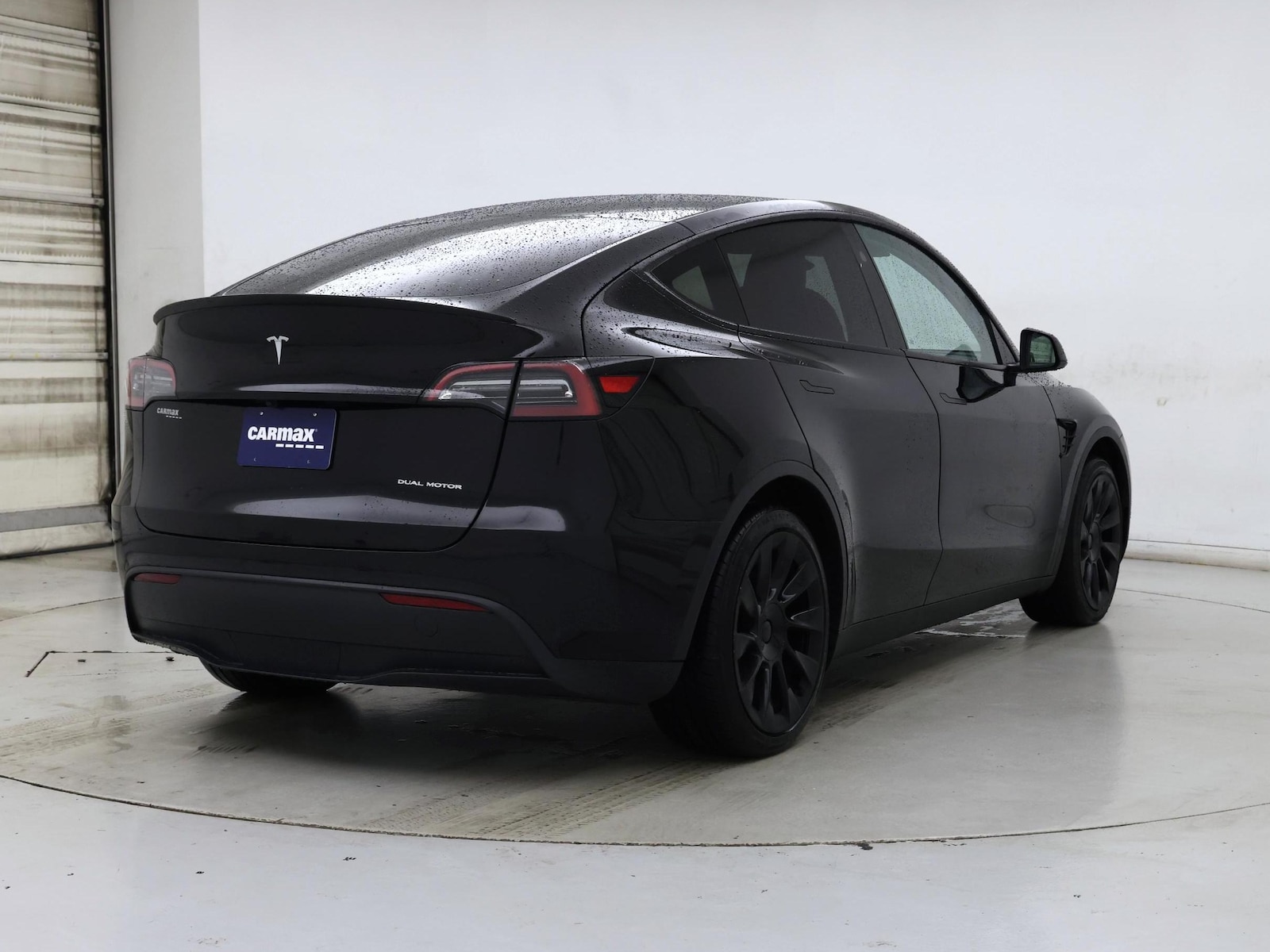 2024 Tesla Model Y Long Range - Photo 9