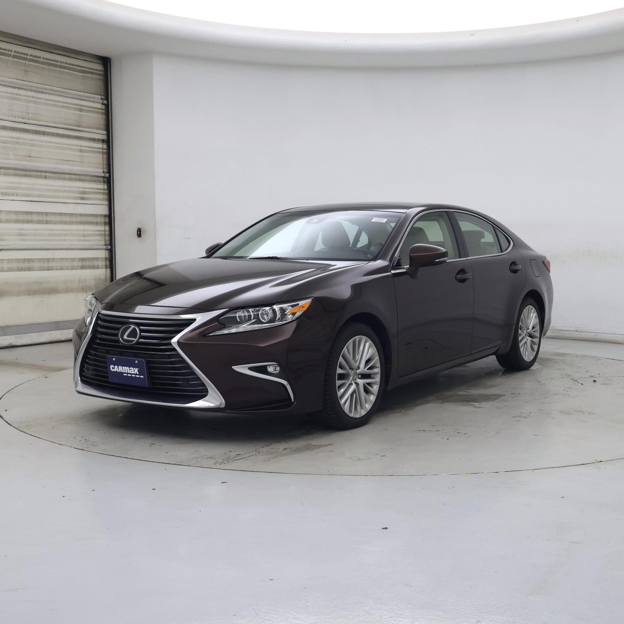 Thumbnail: 2016 Lexus ES - 4