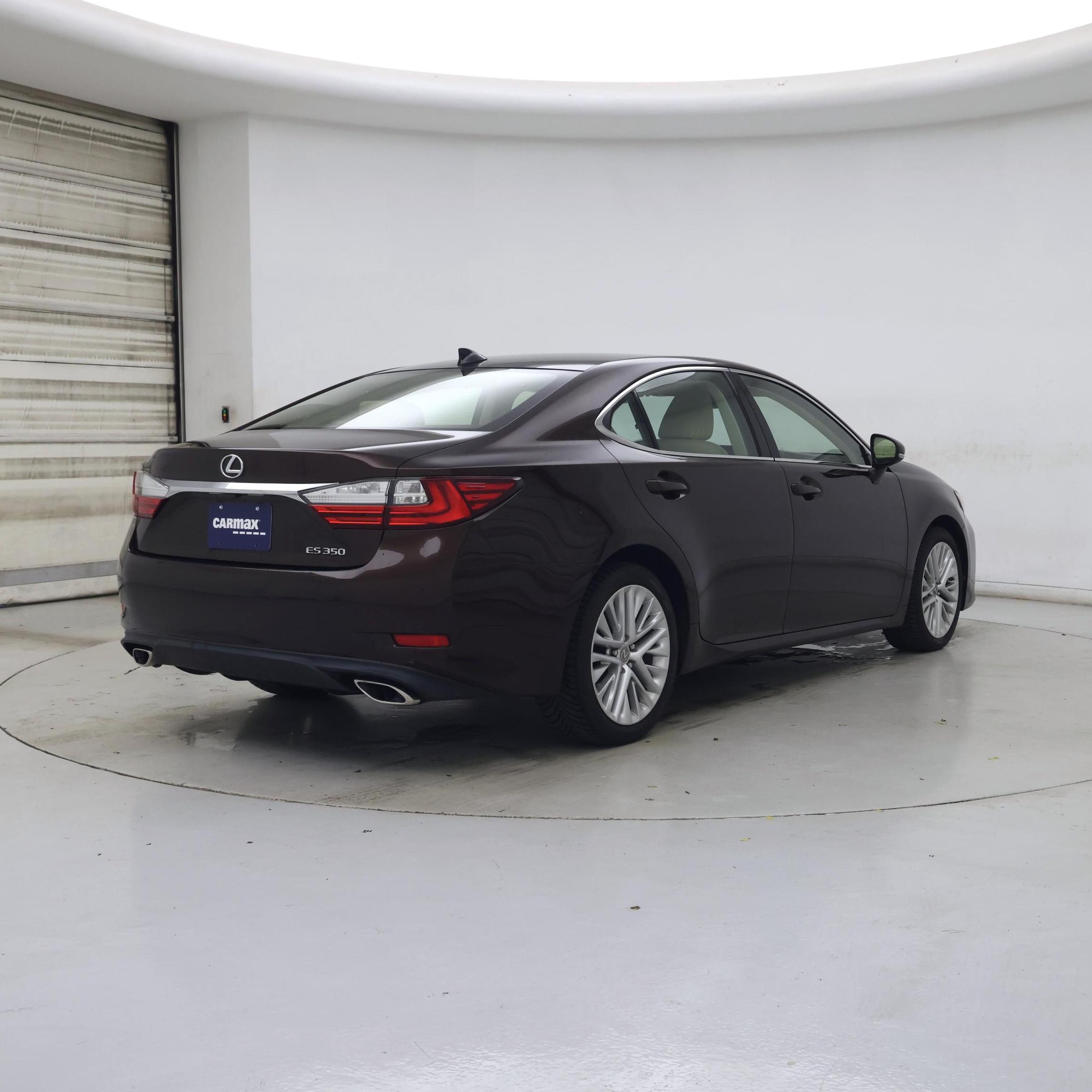 Thumbnail: 2016 Lexus ES - 8