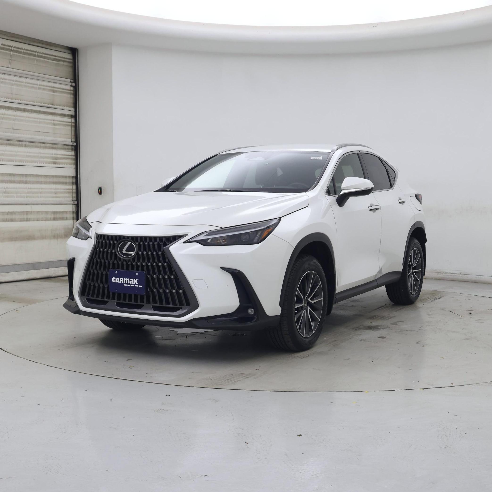 Thumbnail: 2023 Lexus NX - 4
