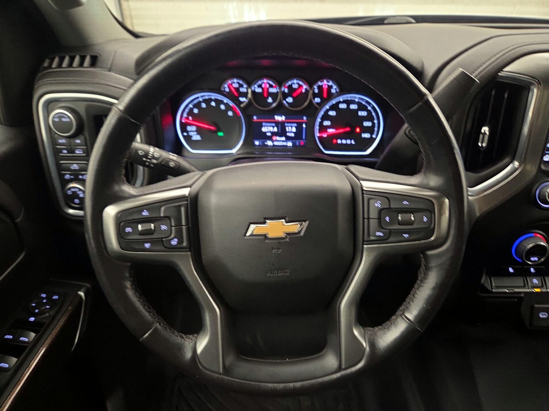 Thumbnail: 2021 Chevrolet Silverado 1500 - 10
