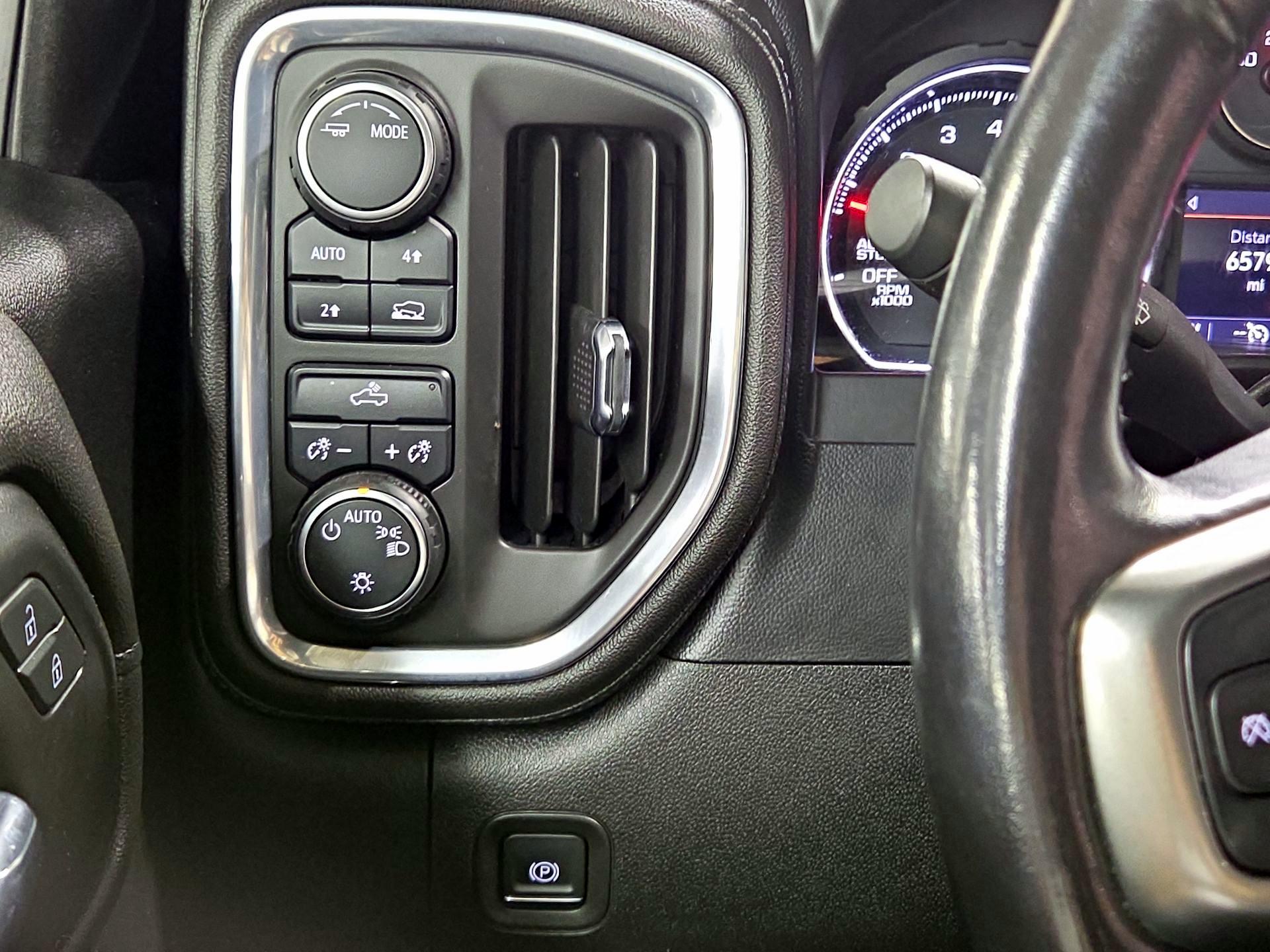 Thumbnail: 2021 Chevrolet Silverado 1500 - 13