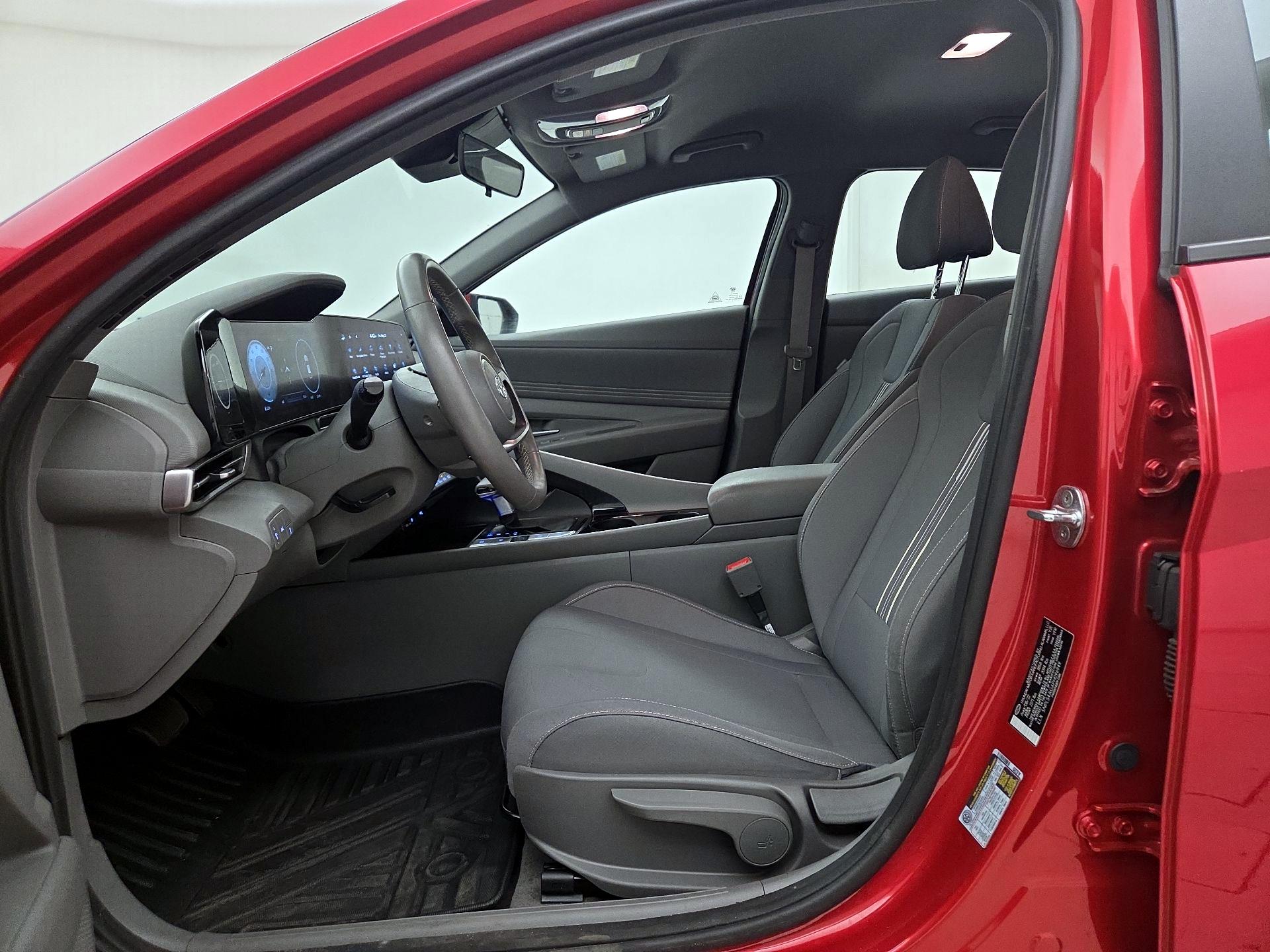 Thumbnail: 2023 Hyundai Elantra - 11
