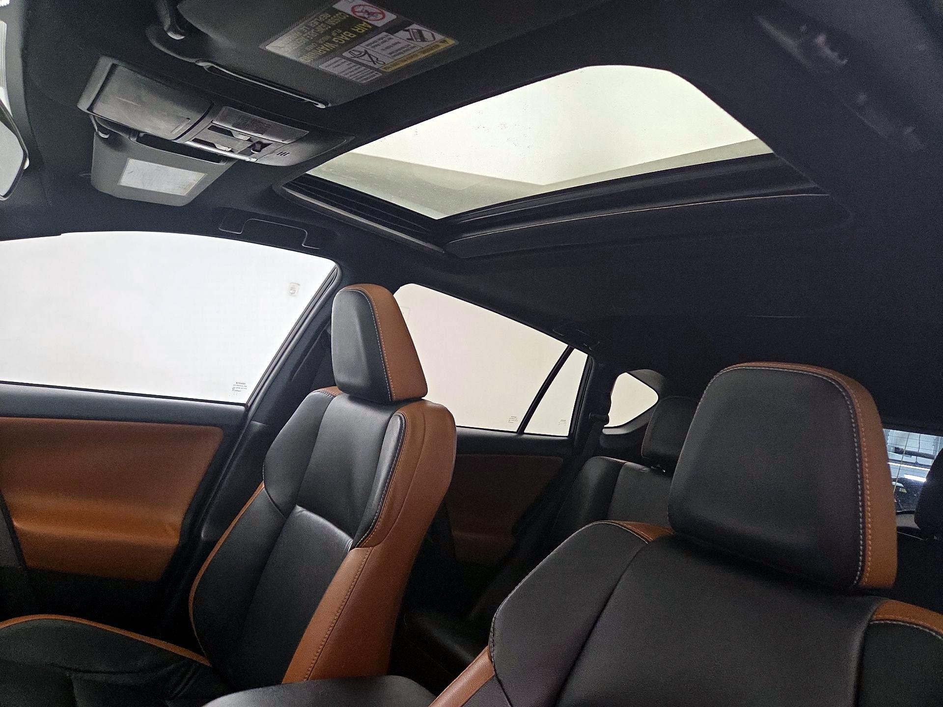 Thumbnail: 2016 Toyota RAV4 - 19