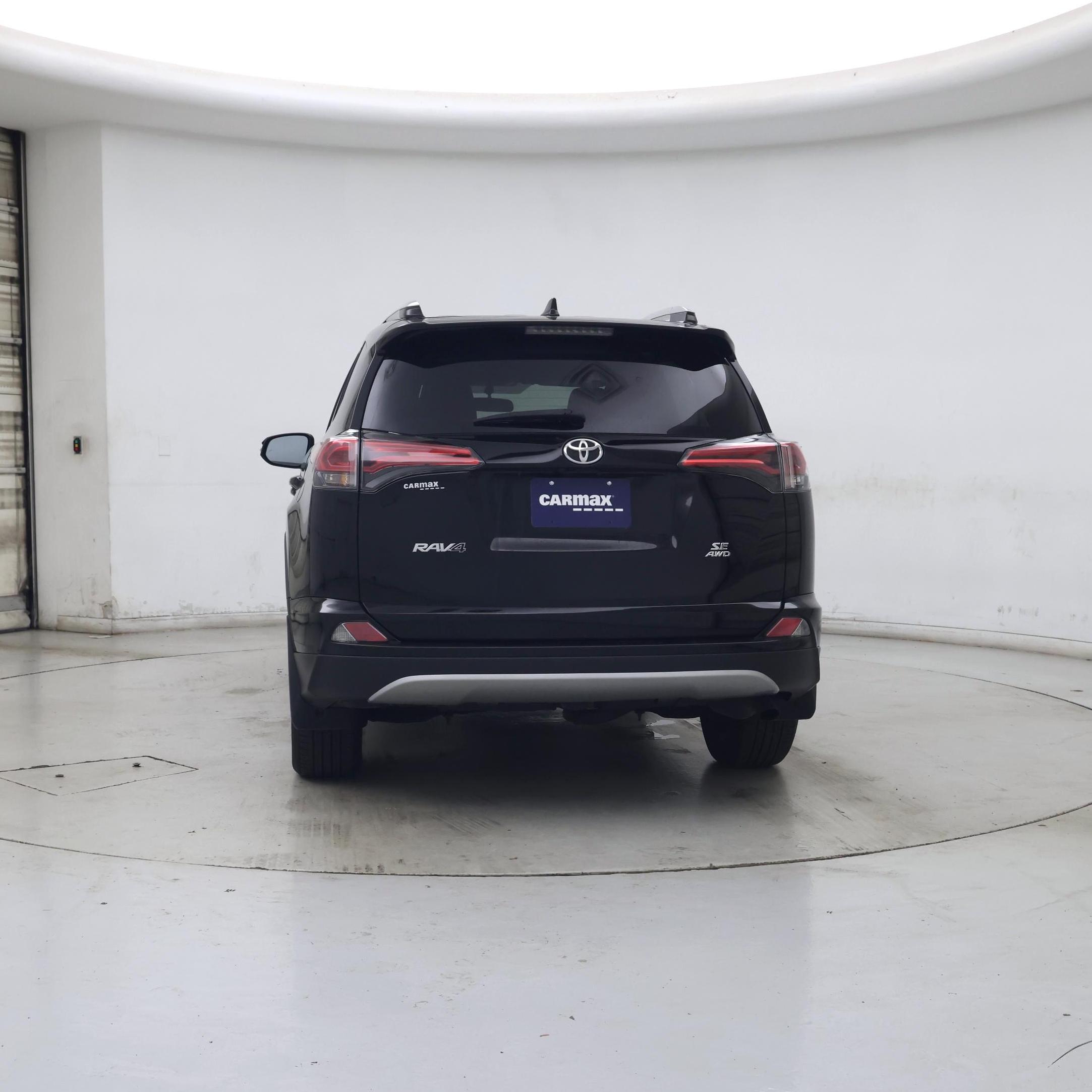 Thumbnail: 2016 Toyota RAV4 - 6