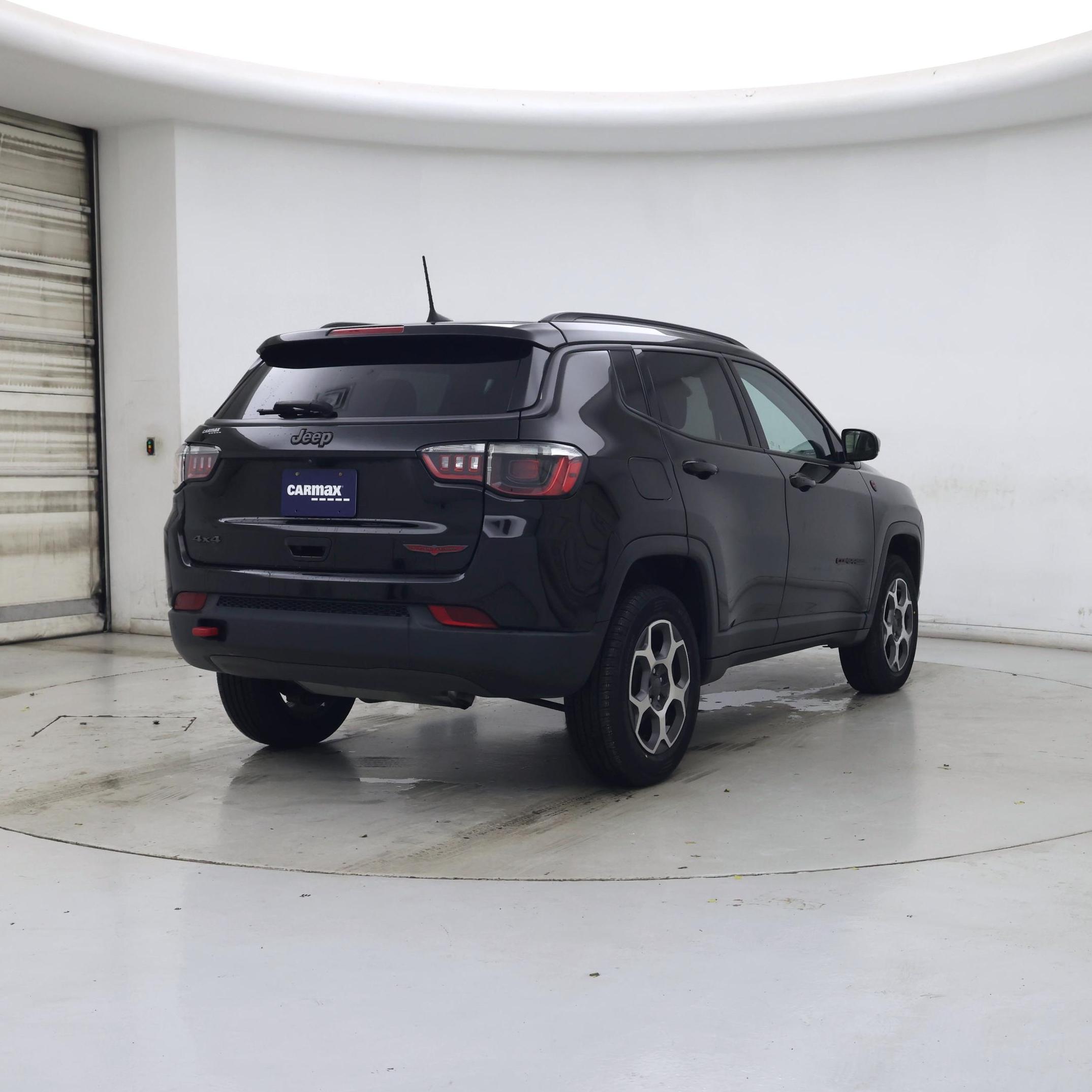 Thumbnail: 2022 Jeep Compass - 8
