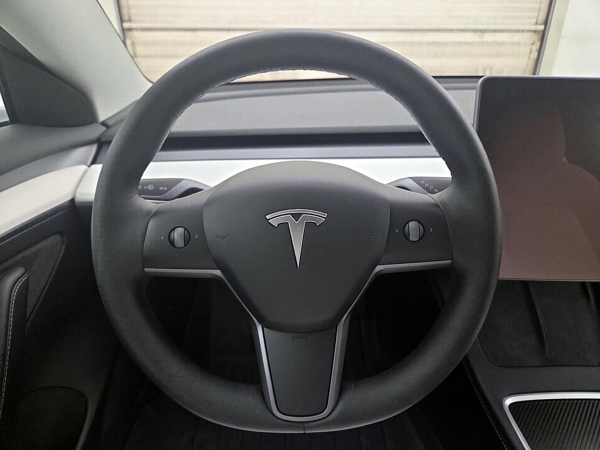 Thumbnail: 2022 Tesla Model 3 - 10
