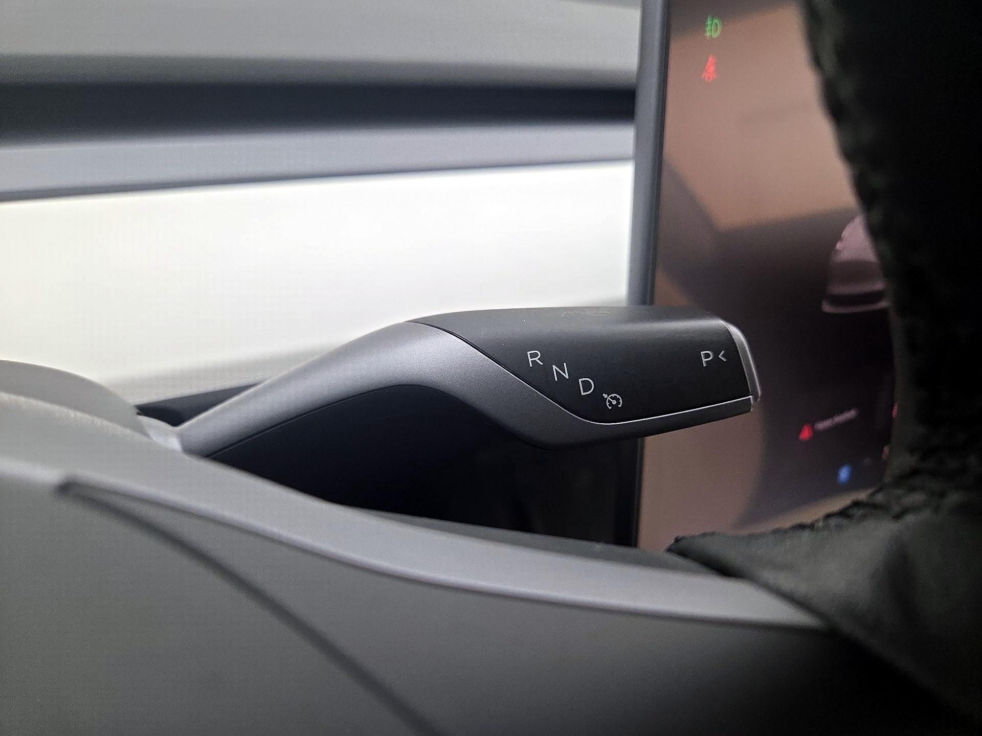 Thumbnail: 2022 Tesla Model 3 - 17