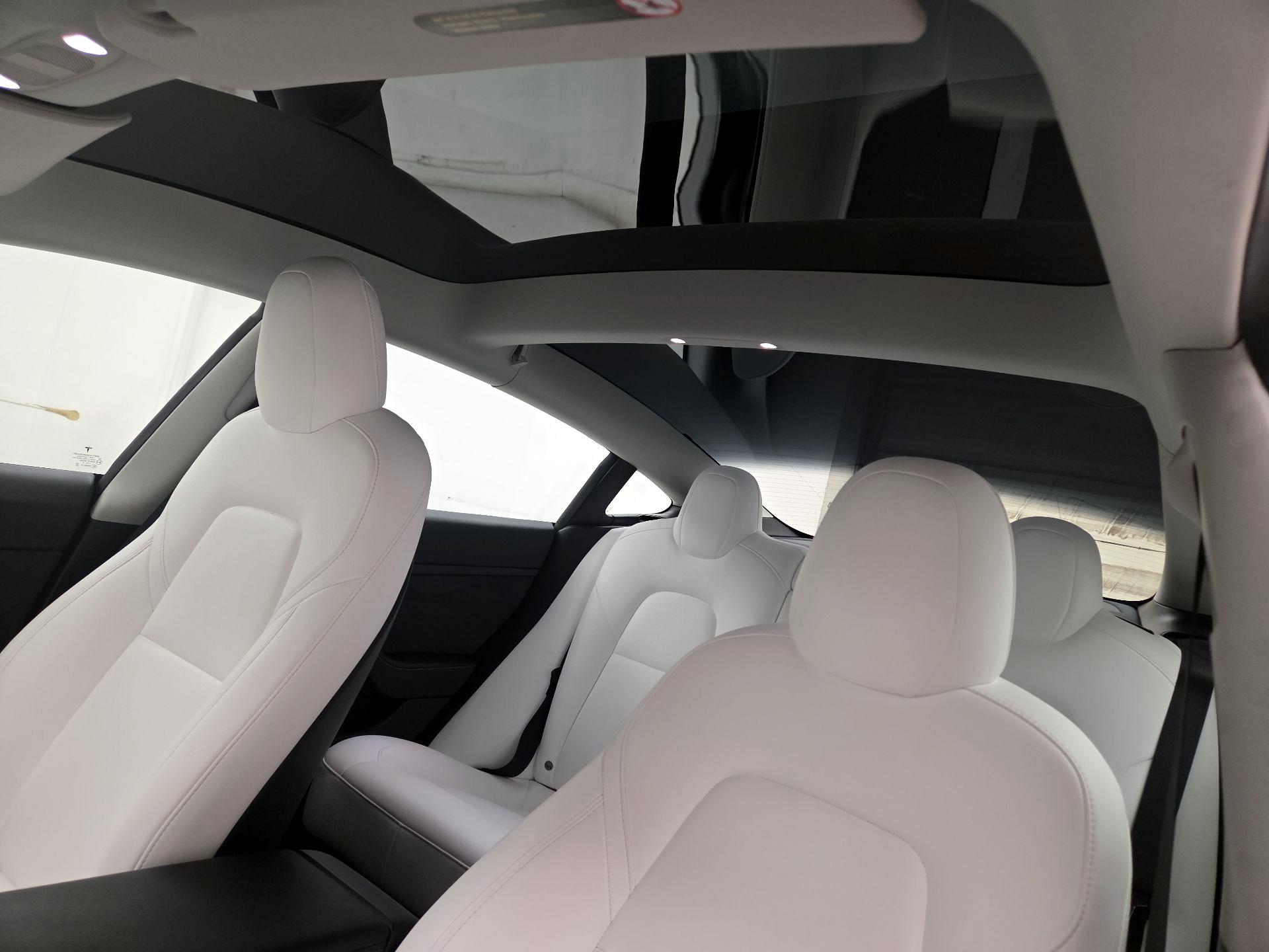Thumbnail: 2022 Tesla Model 3 - 19