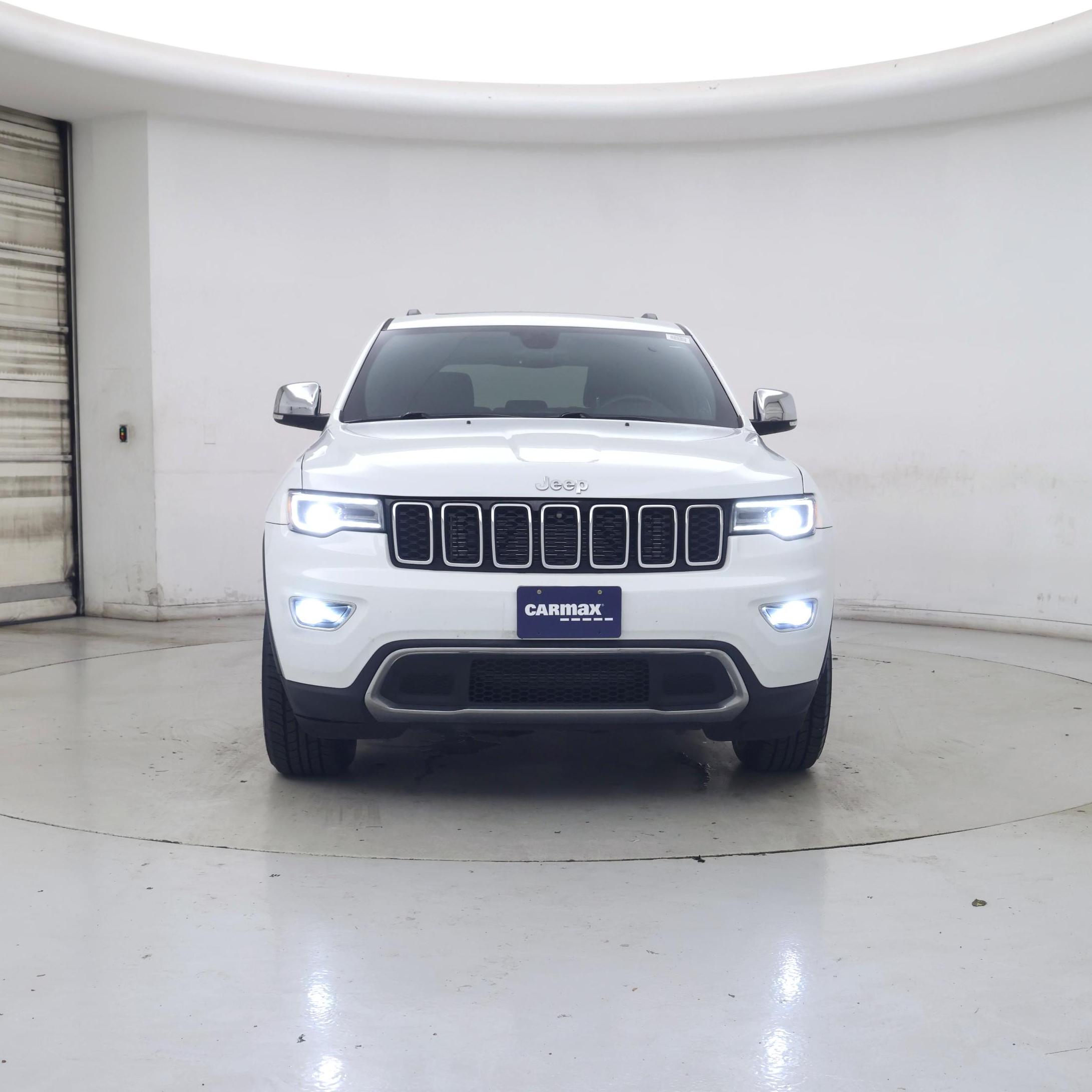 Thumbnail: 2017 Jeep Grand Cherokee - 5