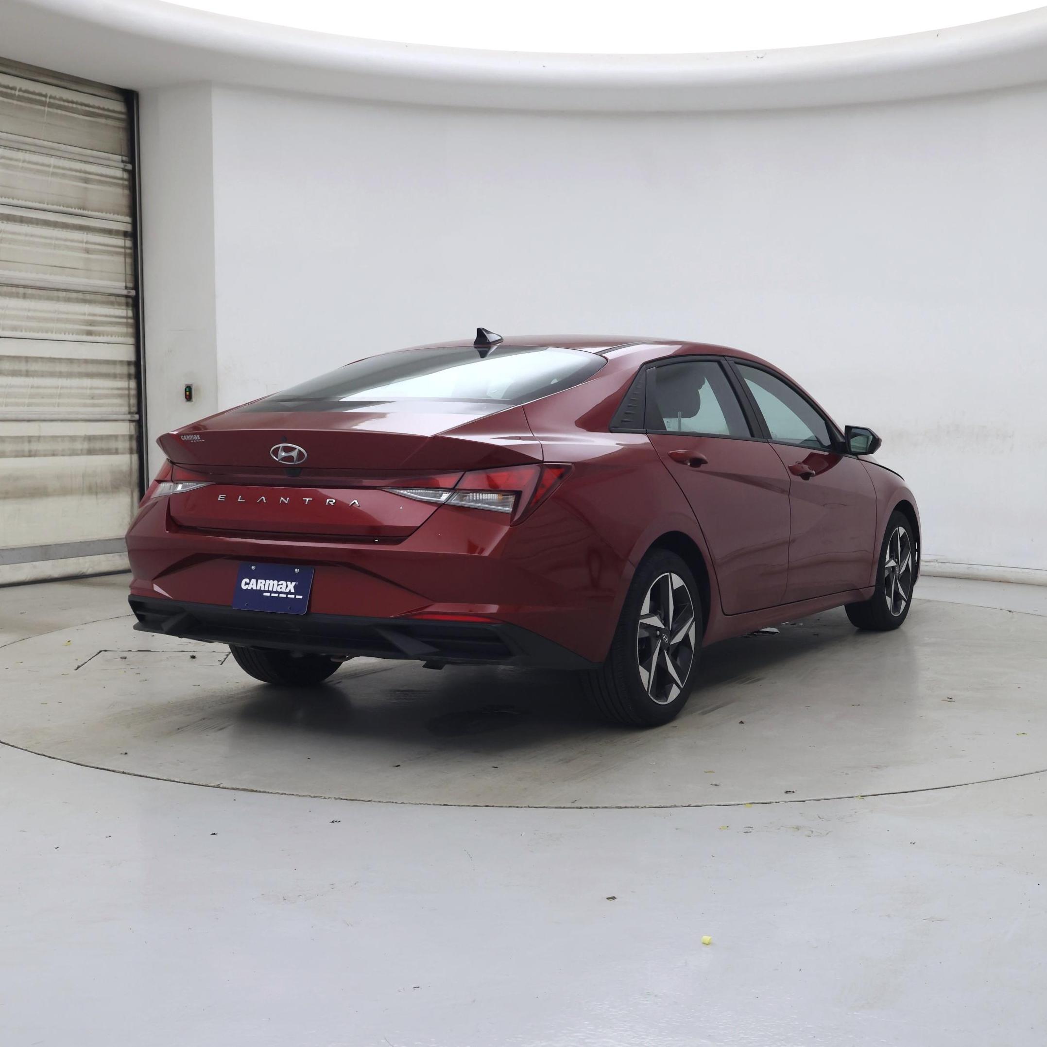 Thumbnail: 2023 Hyundai Elantra - 8