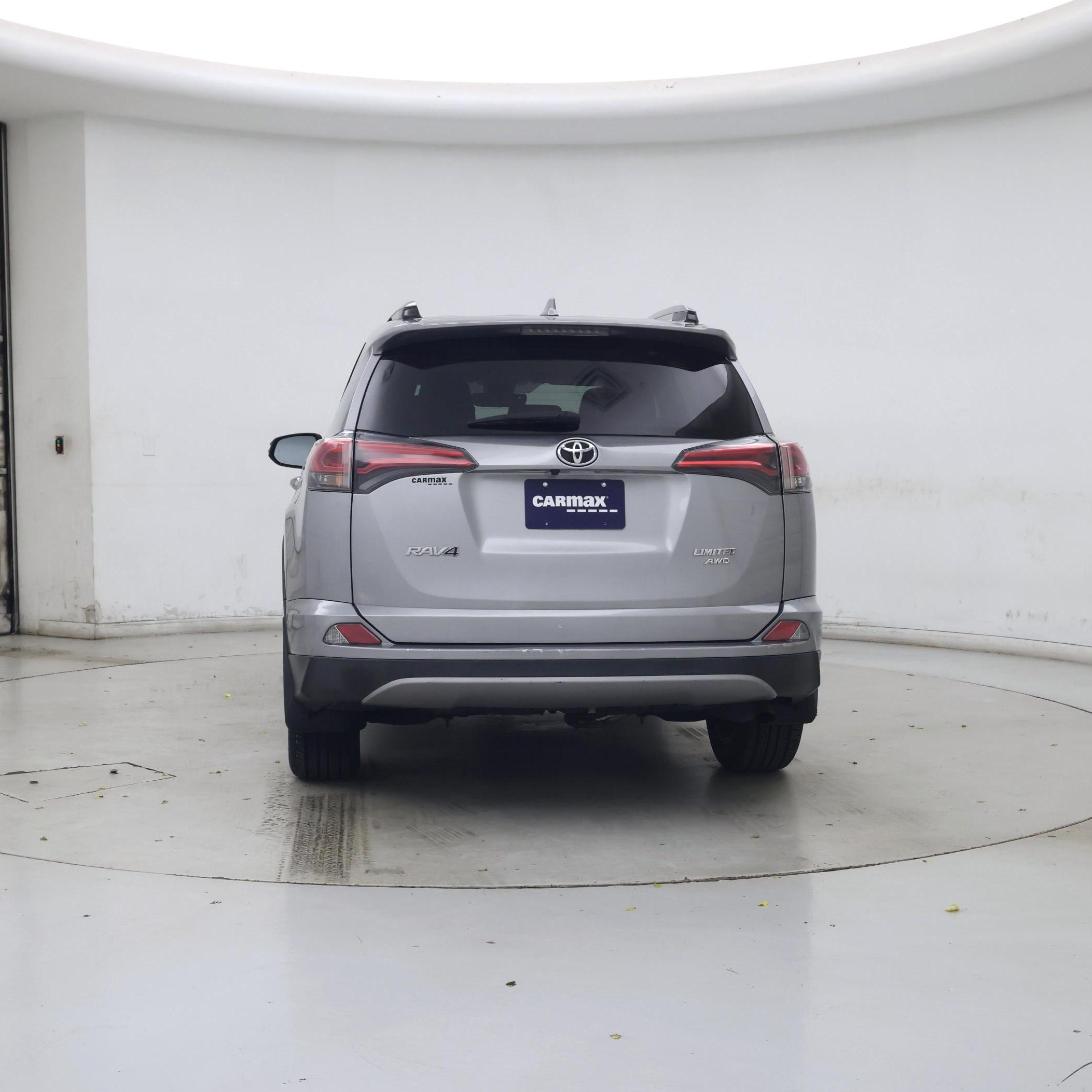 Thumbnail: 2018 Toyota RAV4 - 6