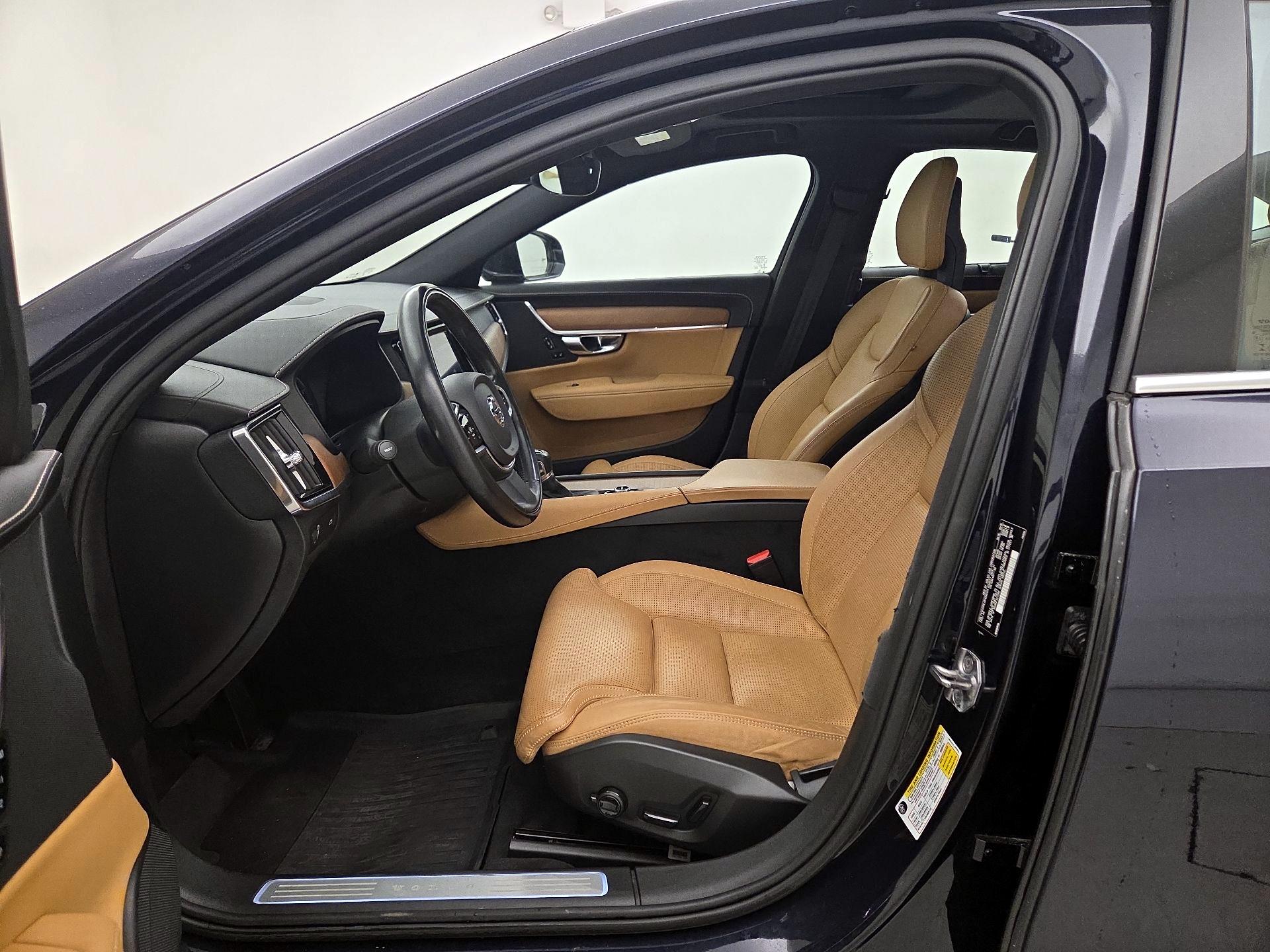 Thumbnail: 2017 Volvo S90 - 11