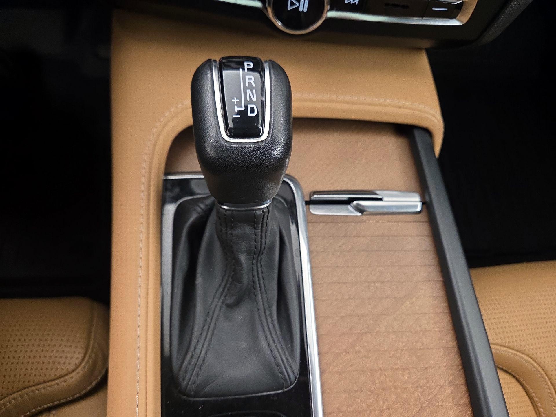 Thumbnail: 2017 Volvo S90 - 18