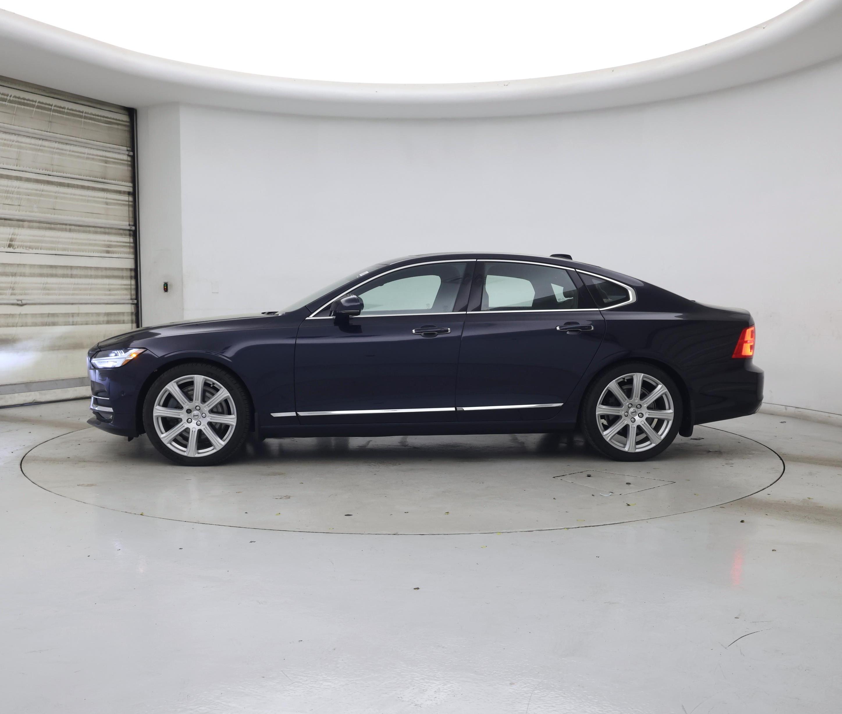 Thumbnail: 2017 Volvo S90 - 3