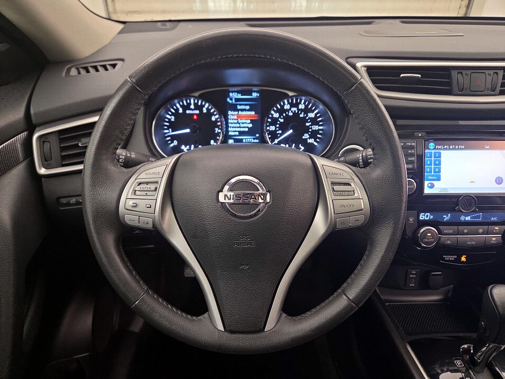 Thumbnail: 2016 Nissan Rogue - 10