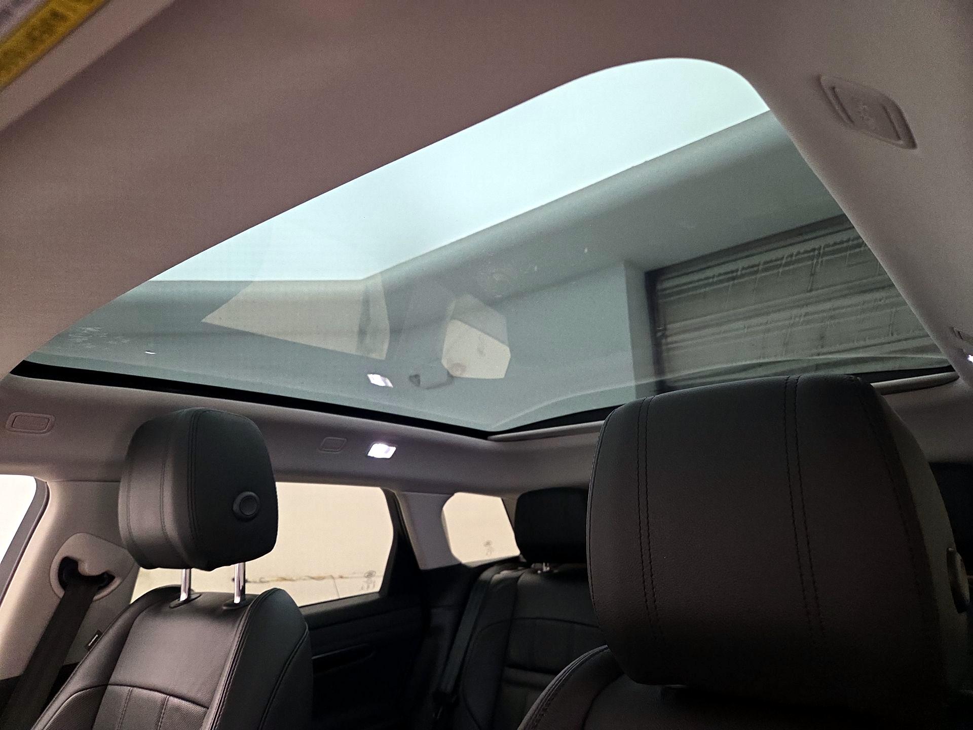 Thumbnail: 2020 Land Rover Range Rover Evoque - 19