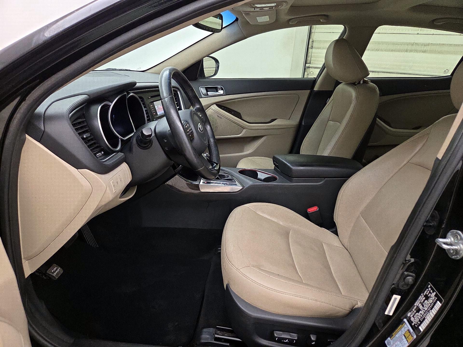 Thumbnail: 2014 Kia Optima - 11
