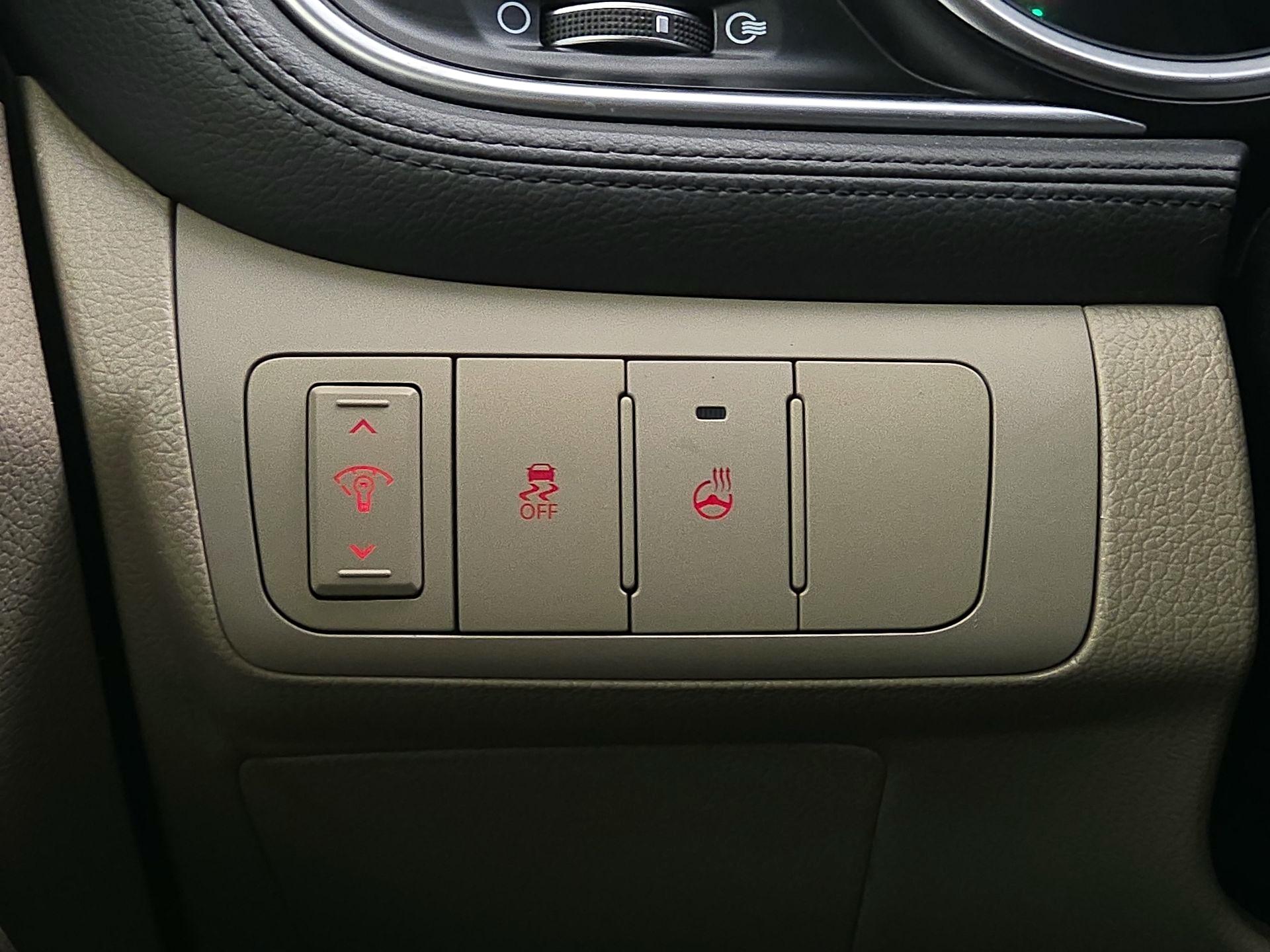 Thumbnail: 2014 Kia Optima - 13