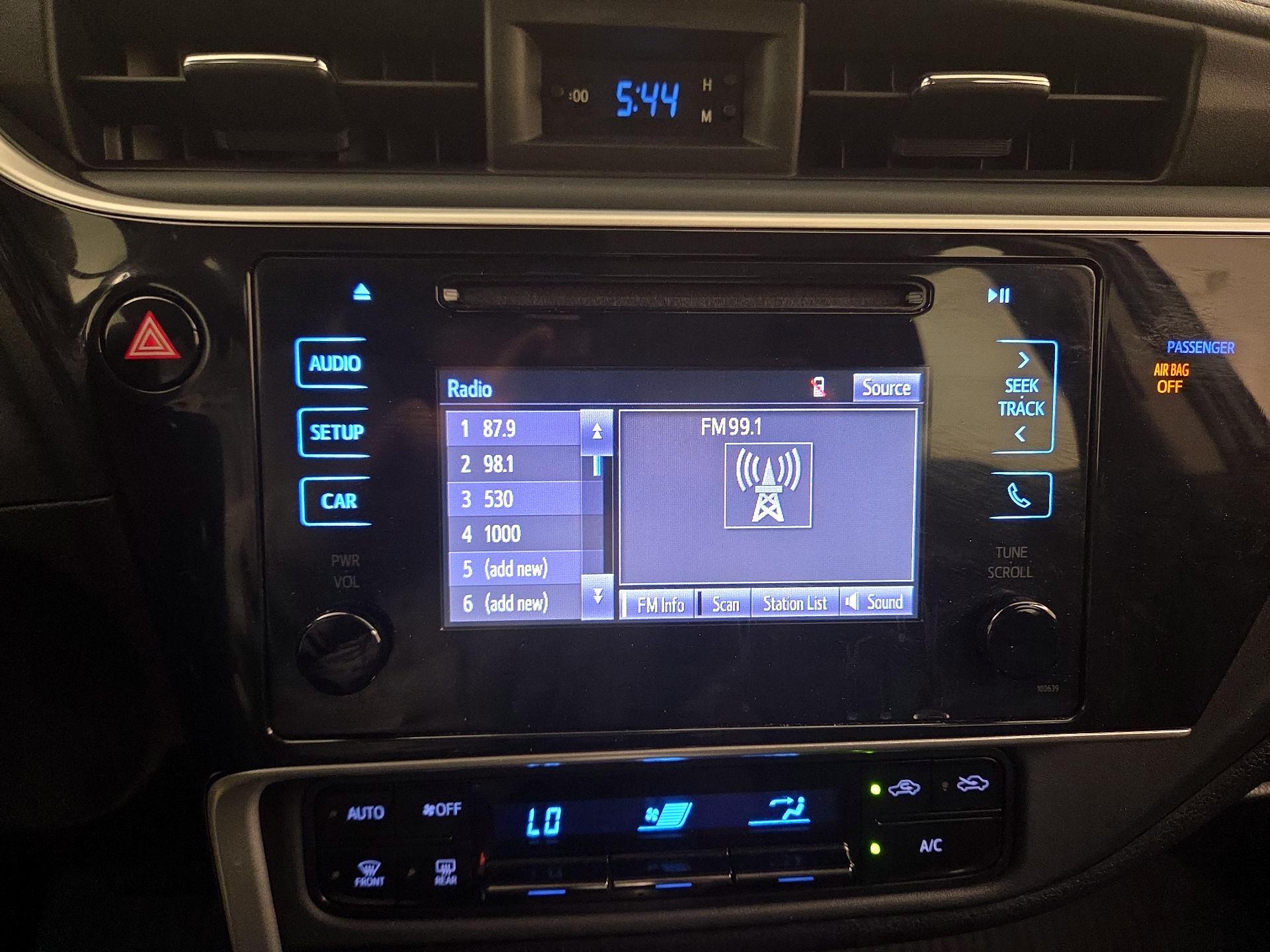 Thumbnail: 2019 Toyota Corolla - 15