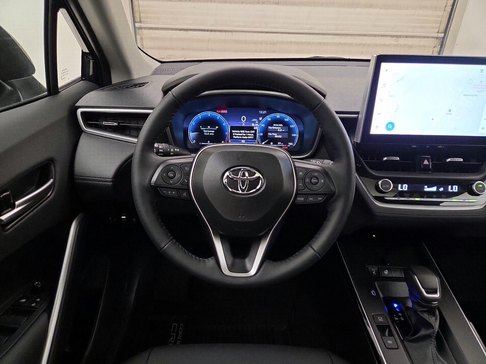 2026 Toyota Corolla Cross XLE - Photo 11