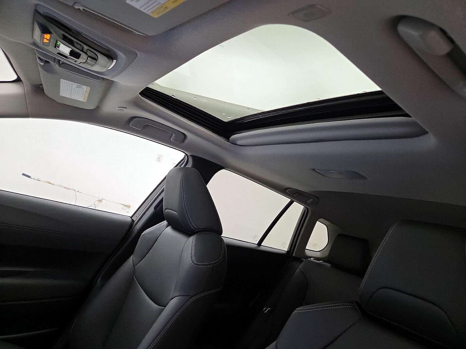 2026 Toyota Corolla Cross XLE - Photo 20