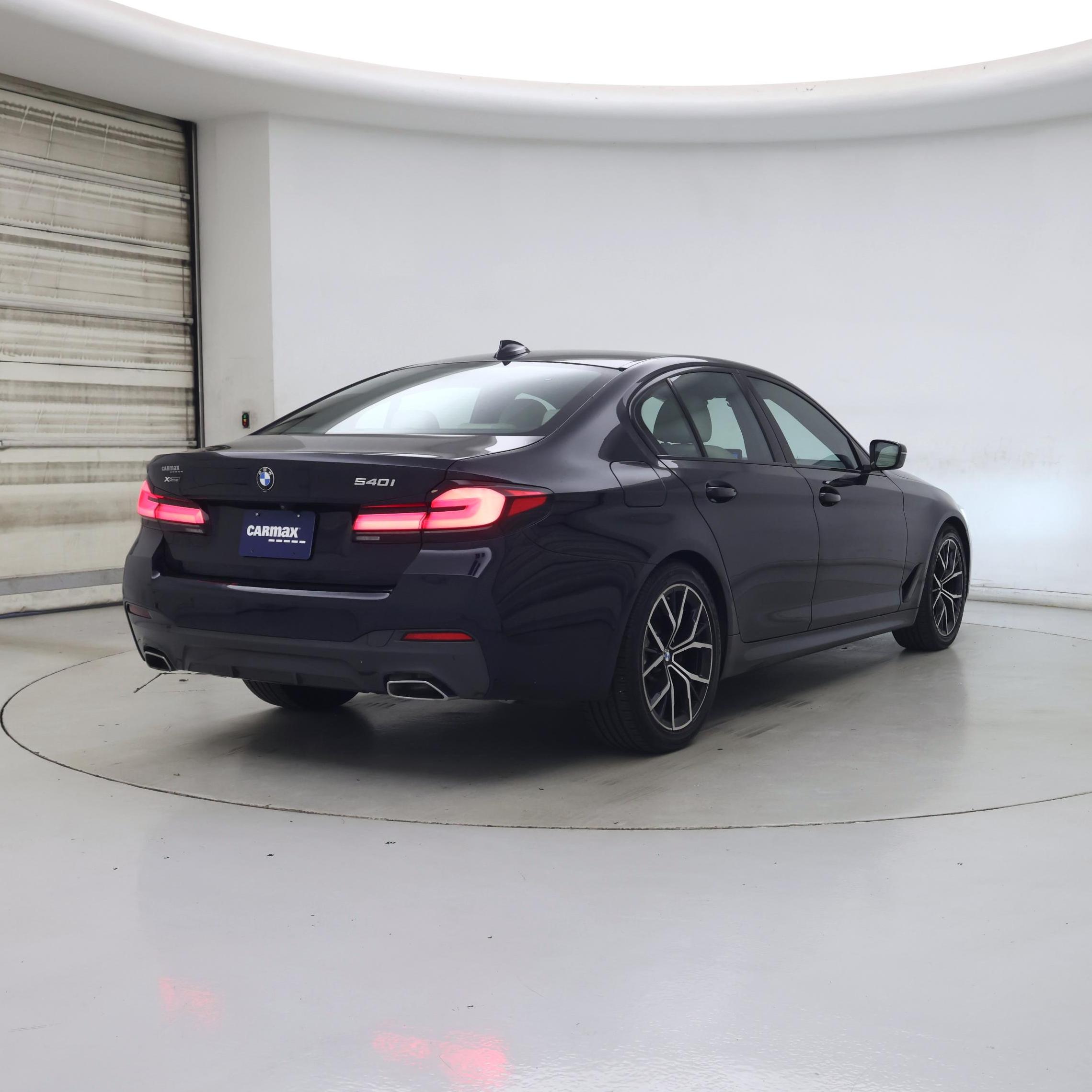 Thumbnail: 2021 BMW 5 Series - 8