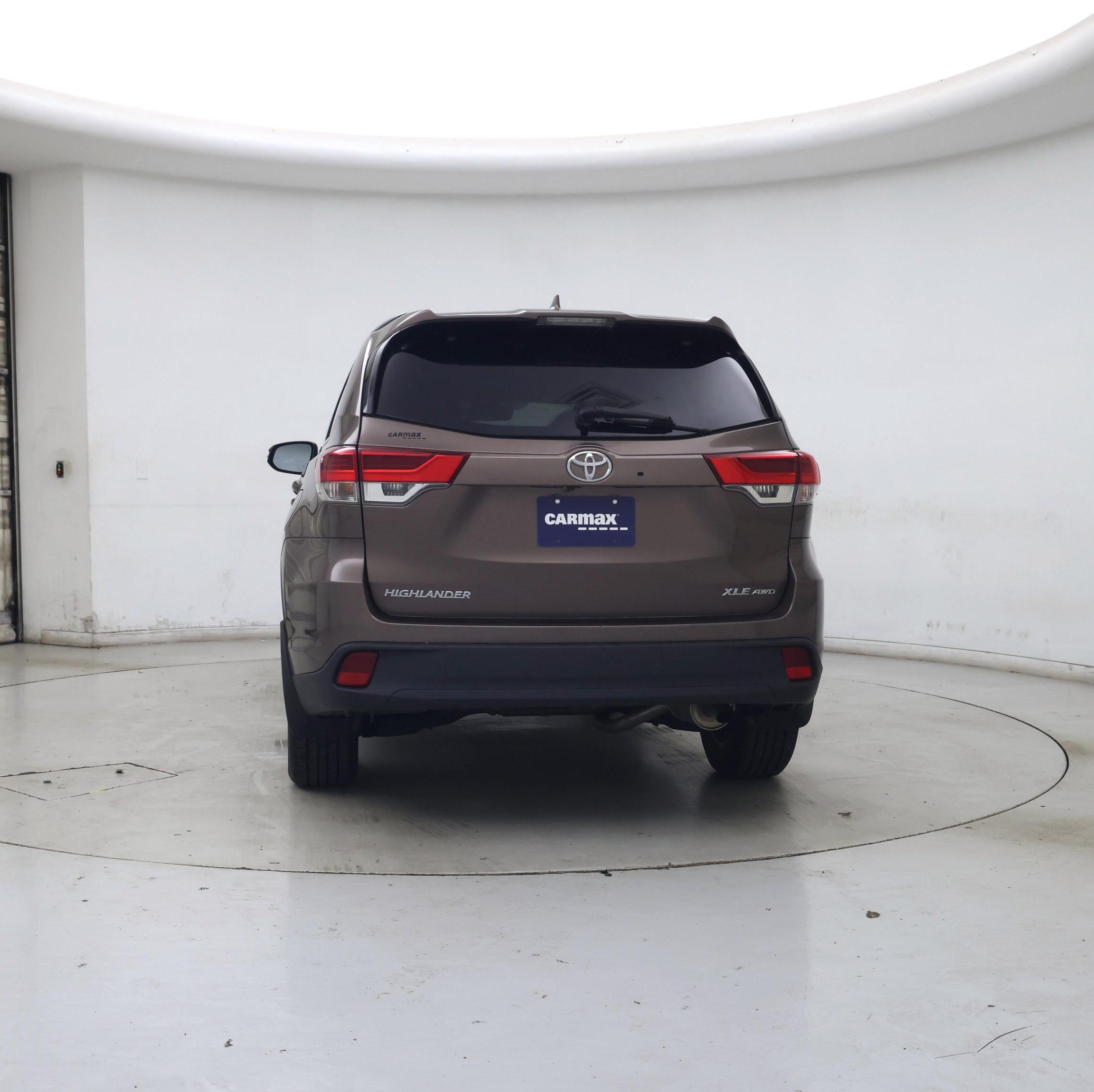 Thumbnail: 2019 Toyota Highlander - 6