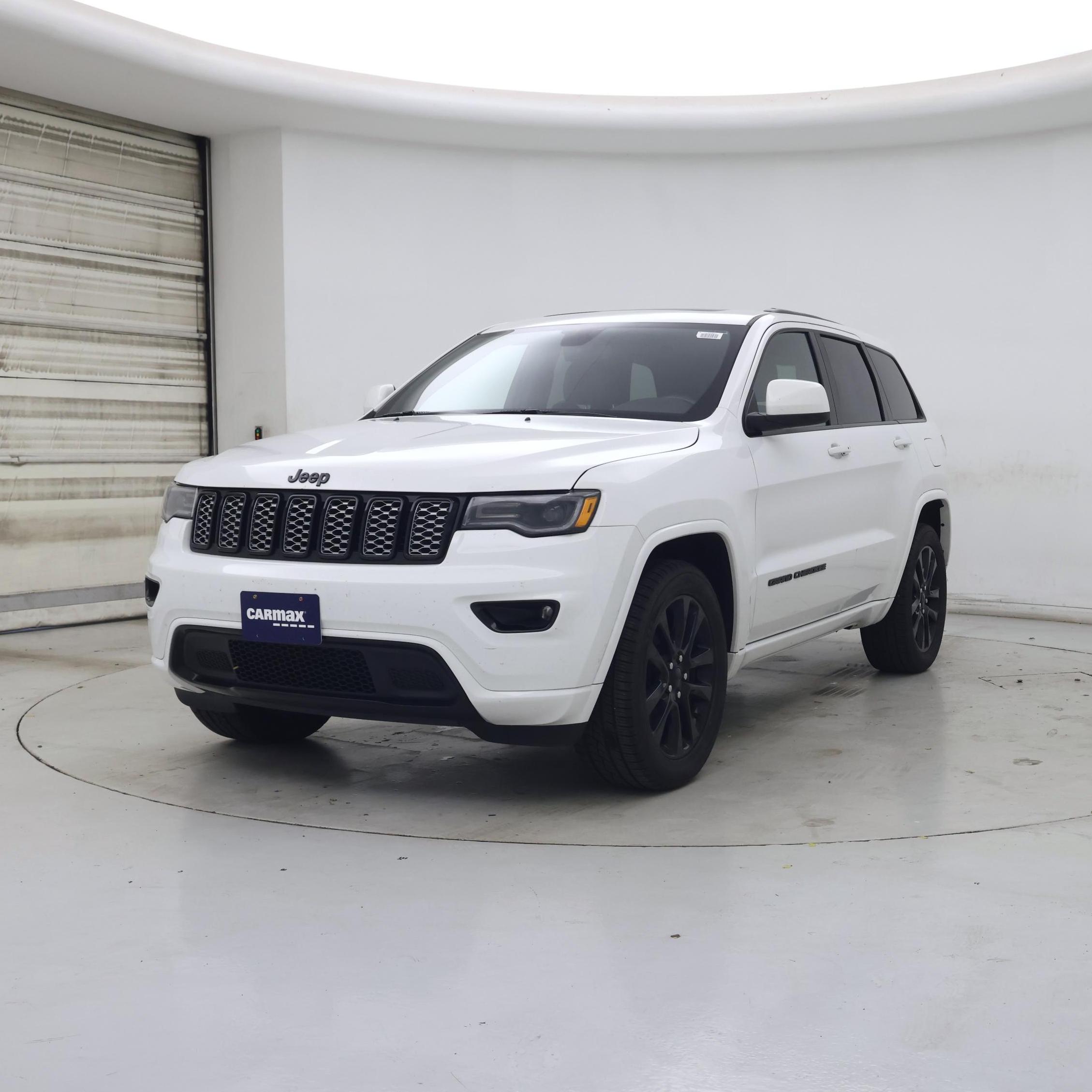 Thumbnail: 2020 Jeep Grand Cherokee - 4