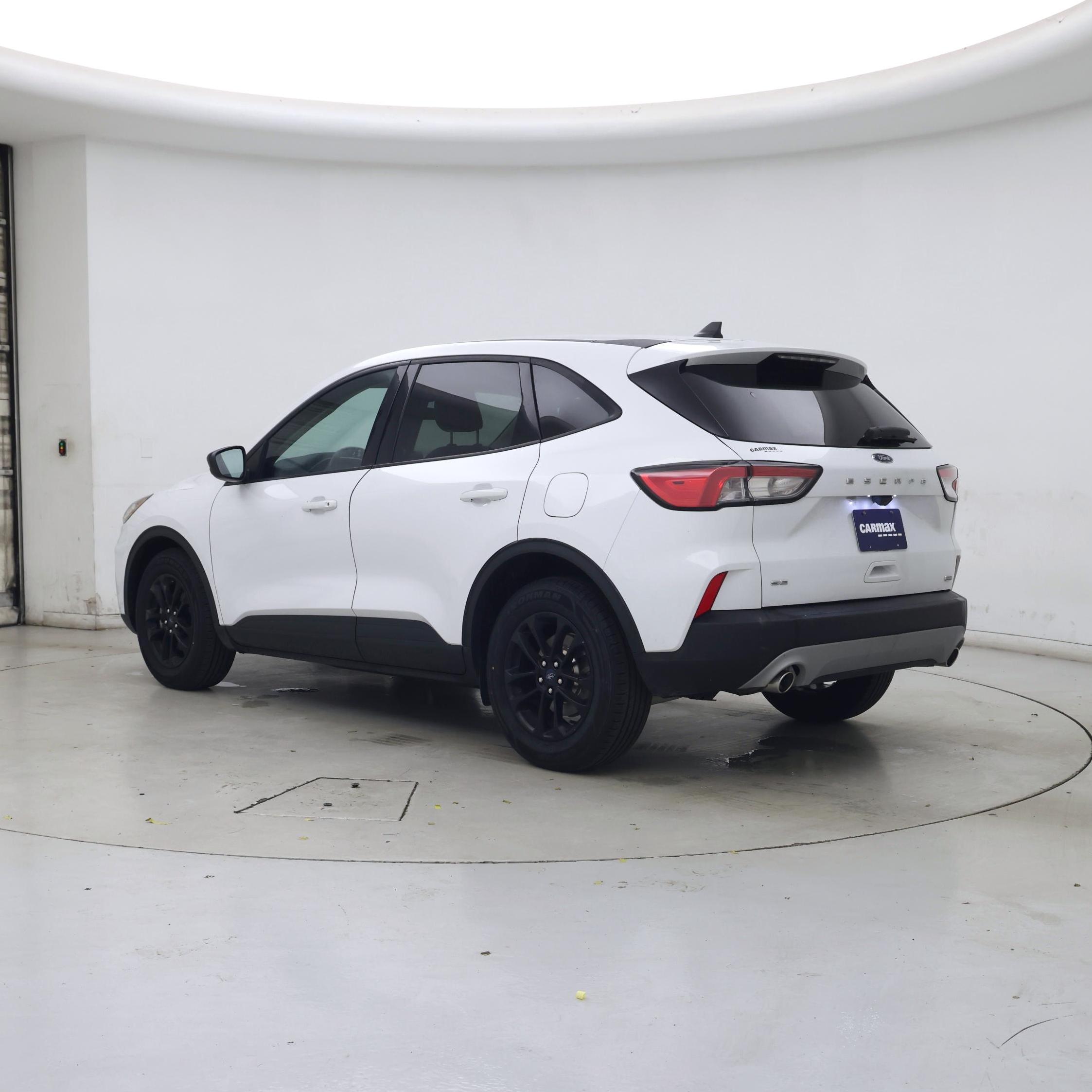 Thumbnail: 2020 Ford Escape - 2