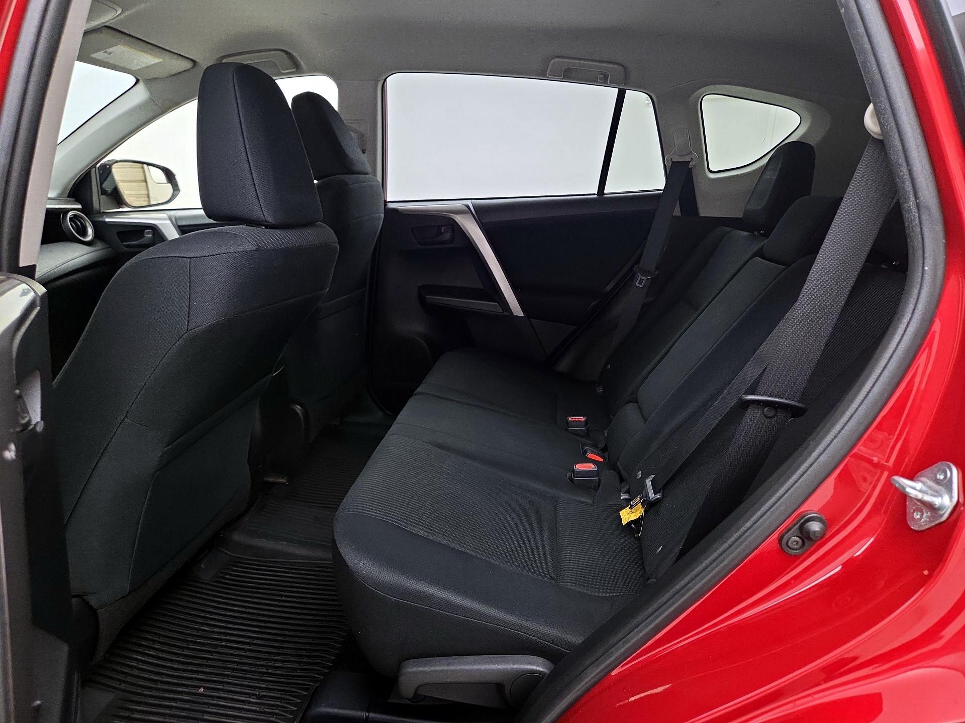 Thumbnail: 2017 Toyota RAV4 - 19