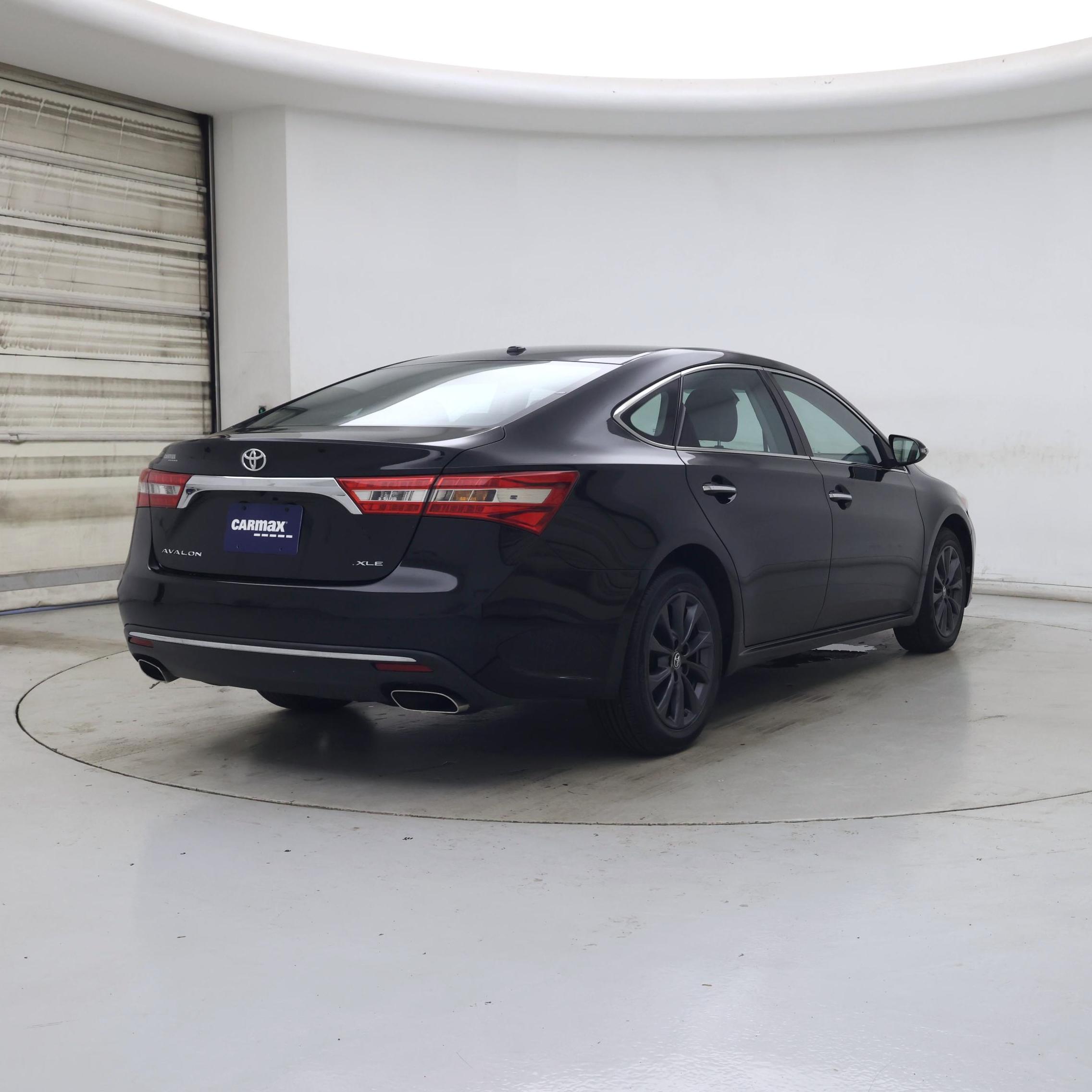 Thumbnail: 2018 Toyota Avalon - 8