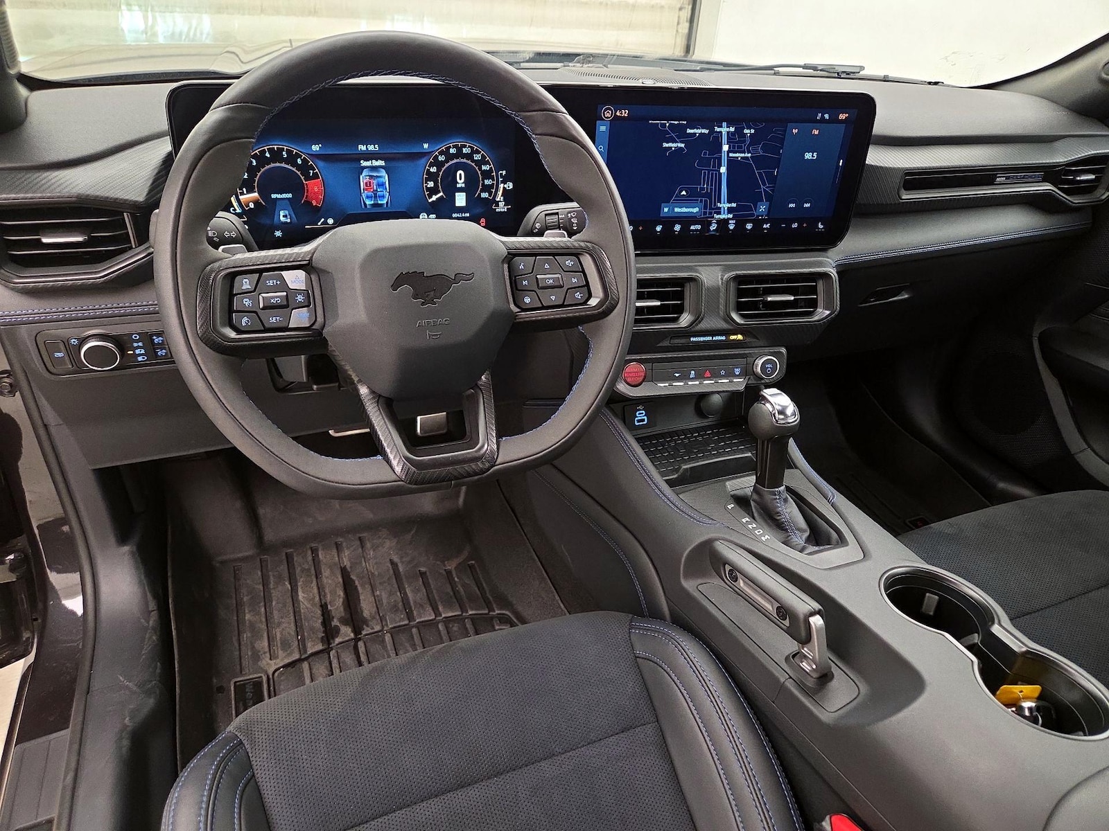 Apple CarPlay® & Android Auto™