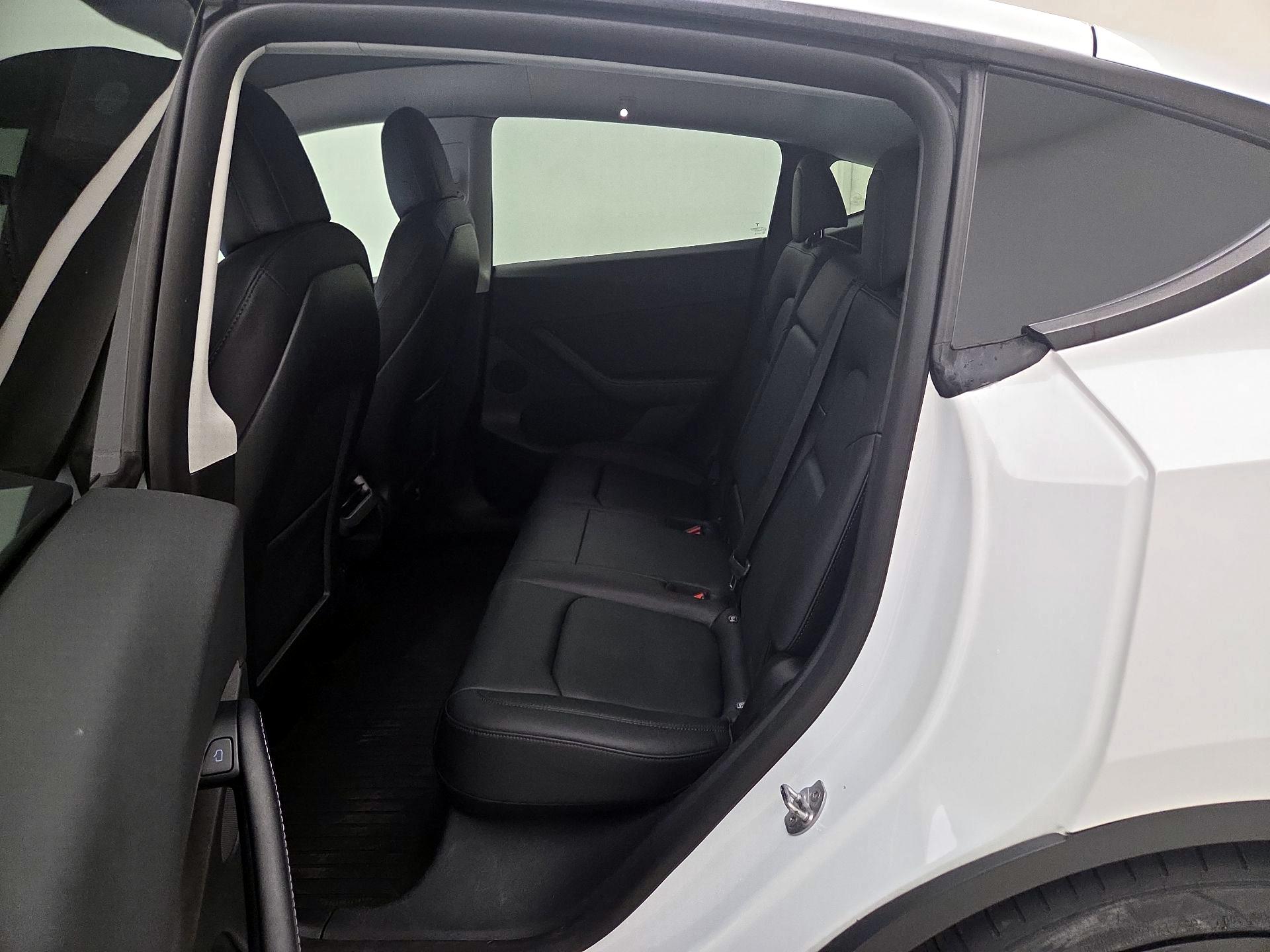 Thumbnail: 2022 Tesla Model Y - 18