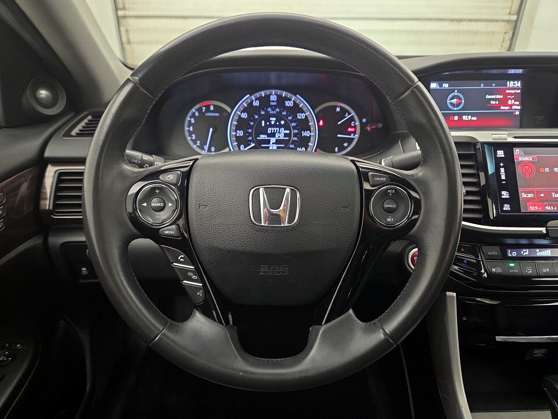 Thumbnail: 2016 Honda Accord - 10
