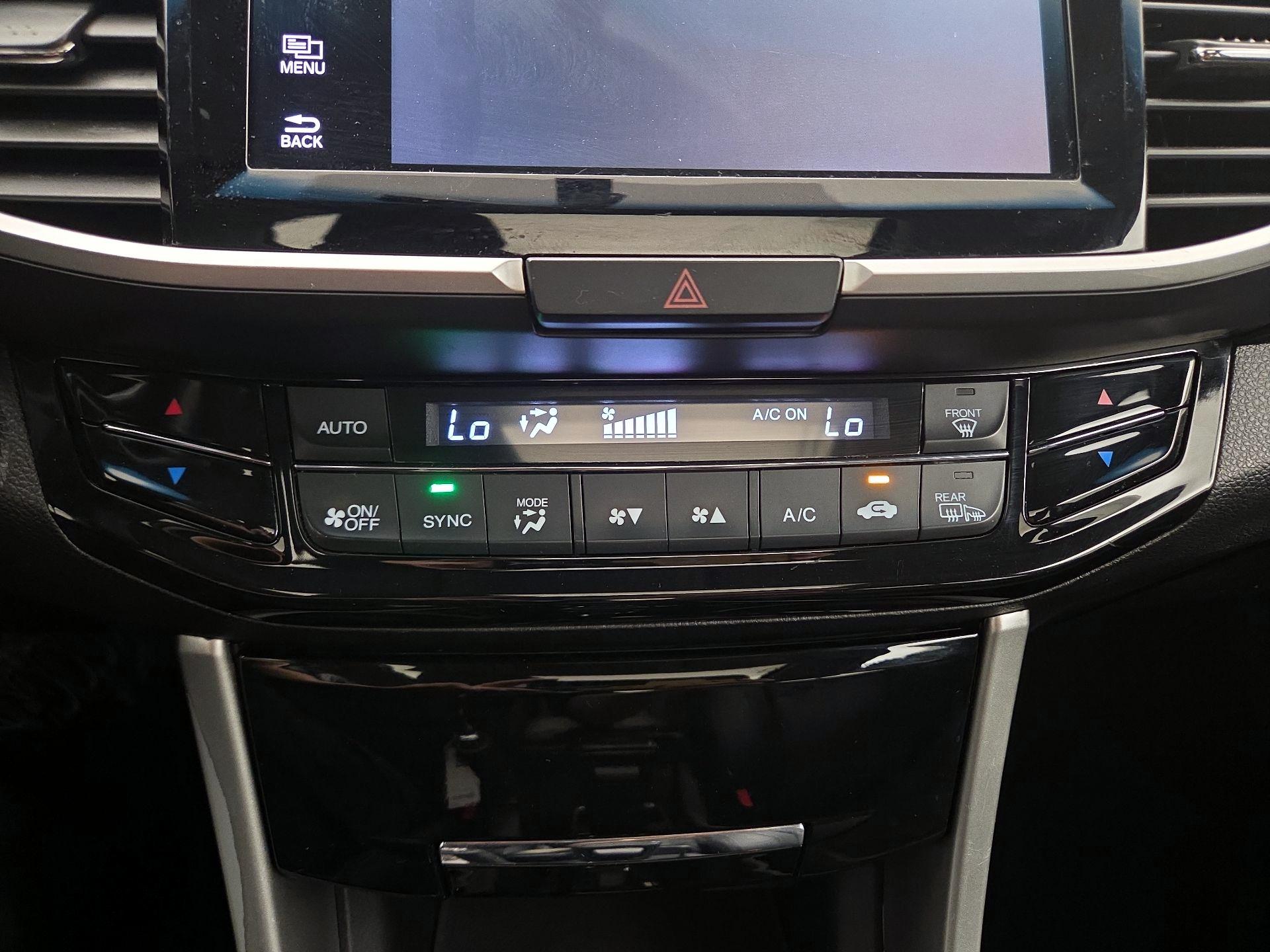 Thumbnail: 2016 Honda Accord - 16