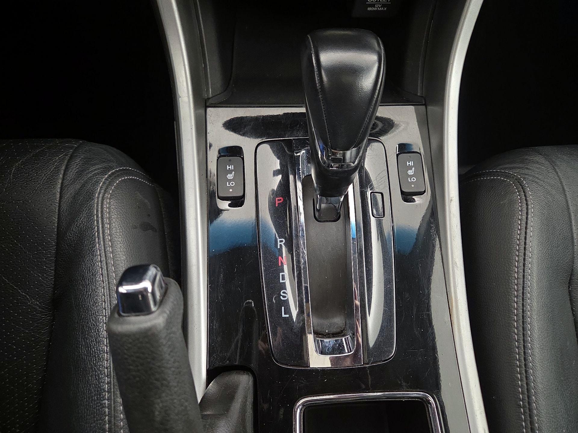Thumbnail: 2016 Honda Accord - 17