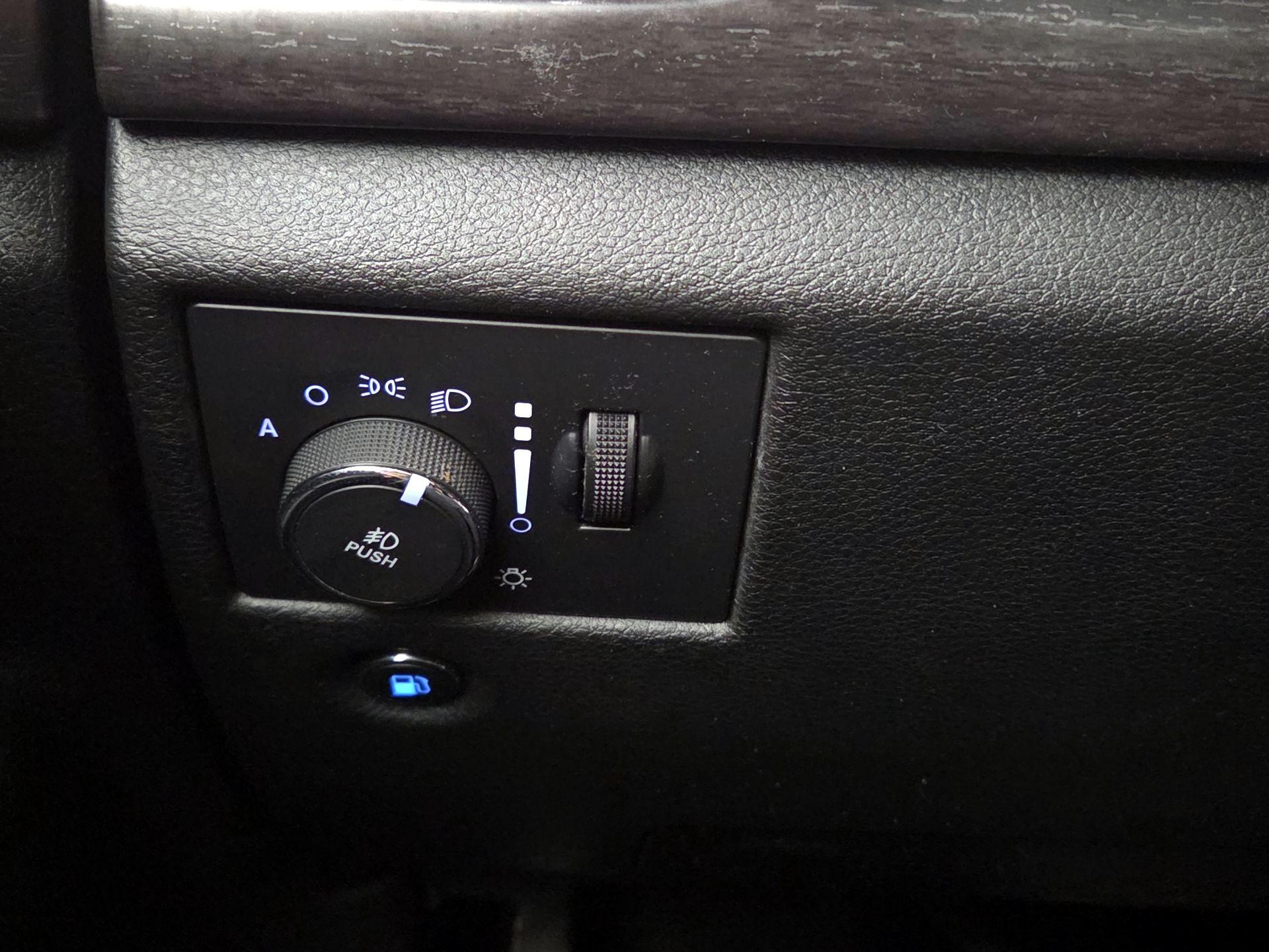 Thumbnail: 2014 Jeep Grand Cherokee - 13