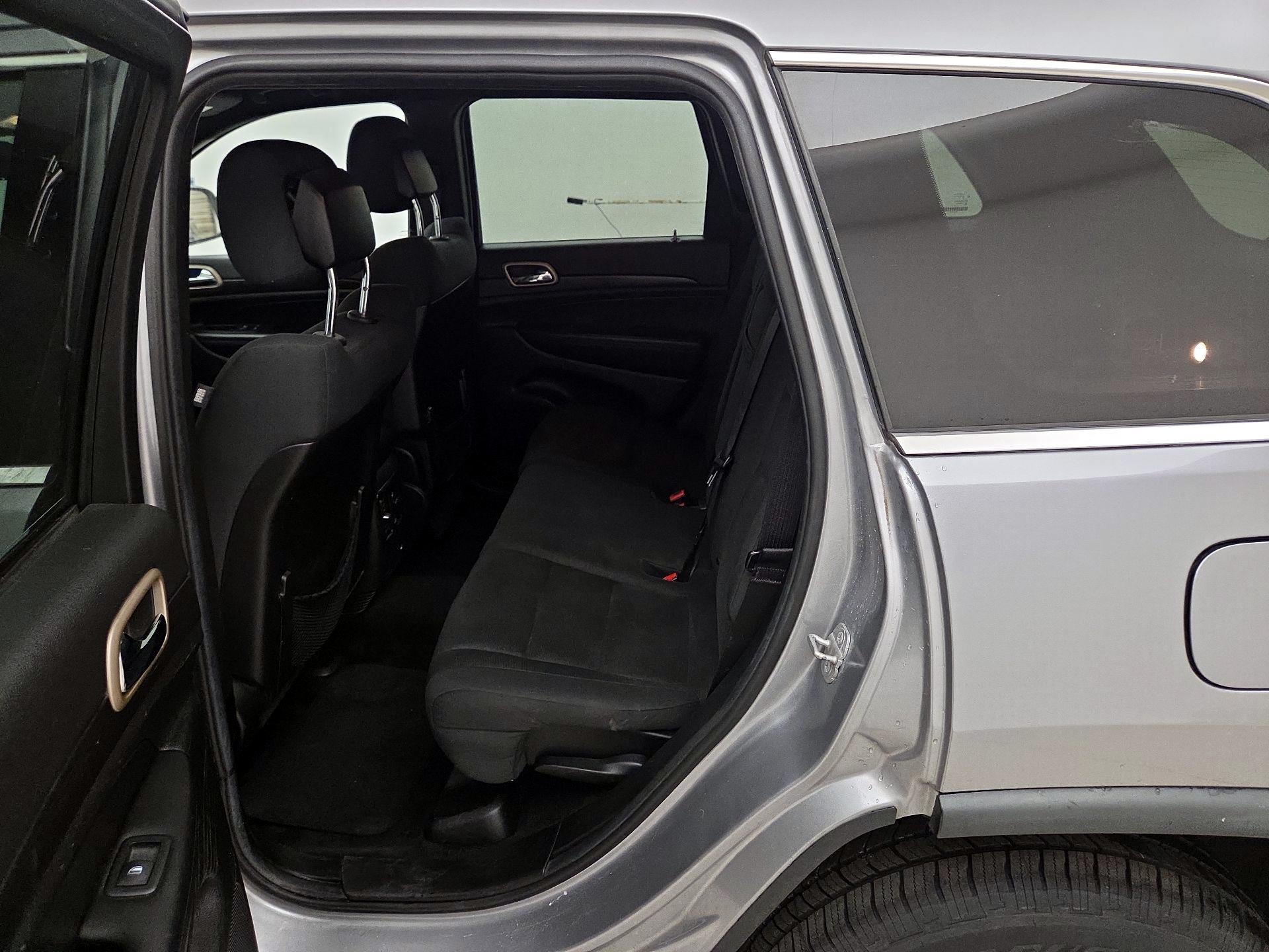 Thumbnail: 2014 Jeep Grand Cherokee - 18