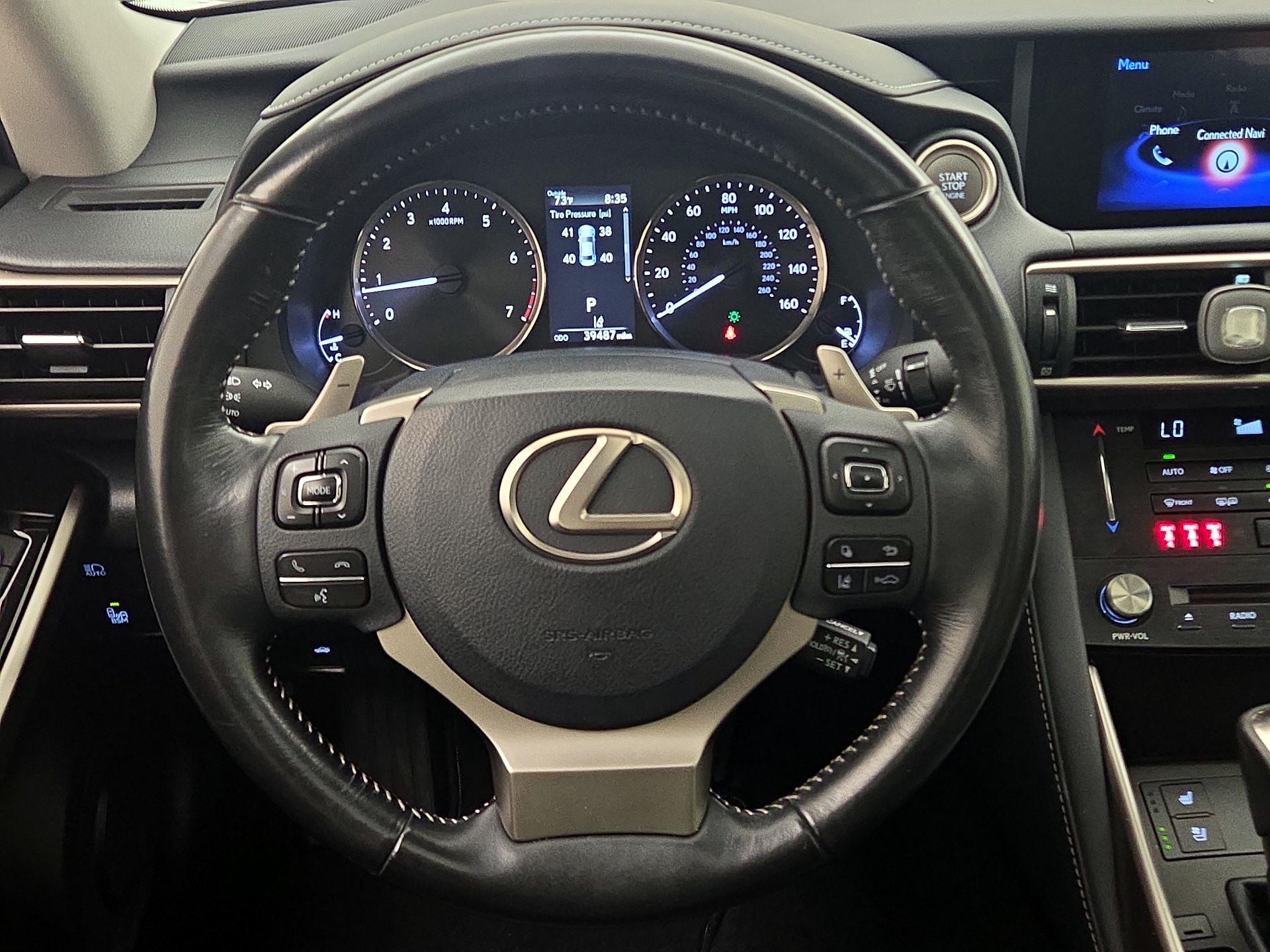 Thumbnail: 2017 Lexus IS - 10