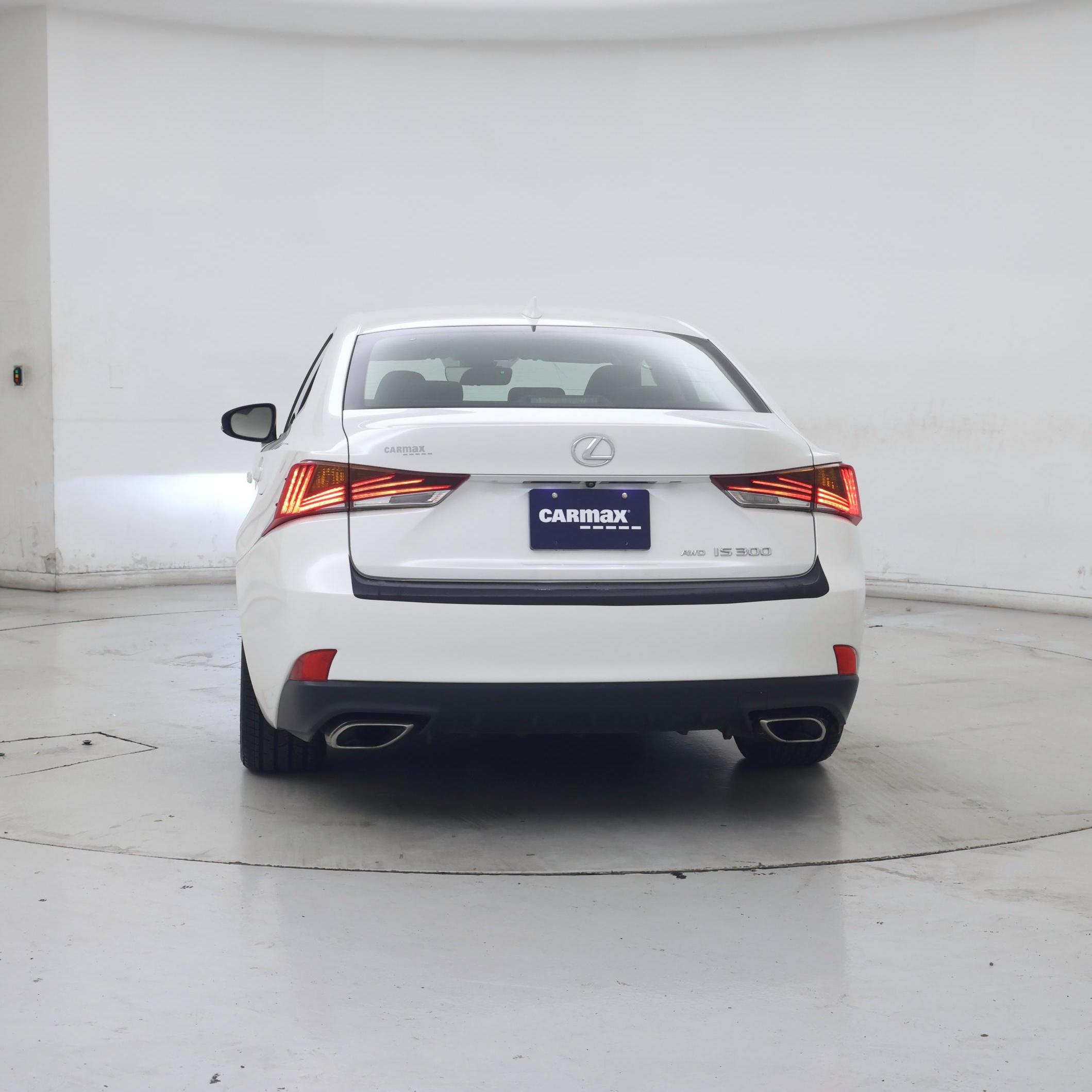 Thumbnail: 2017 Lexus IS - 6